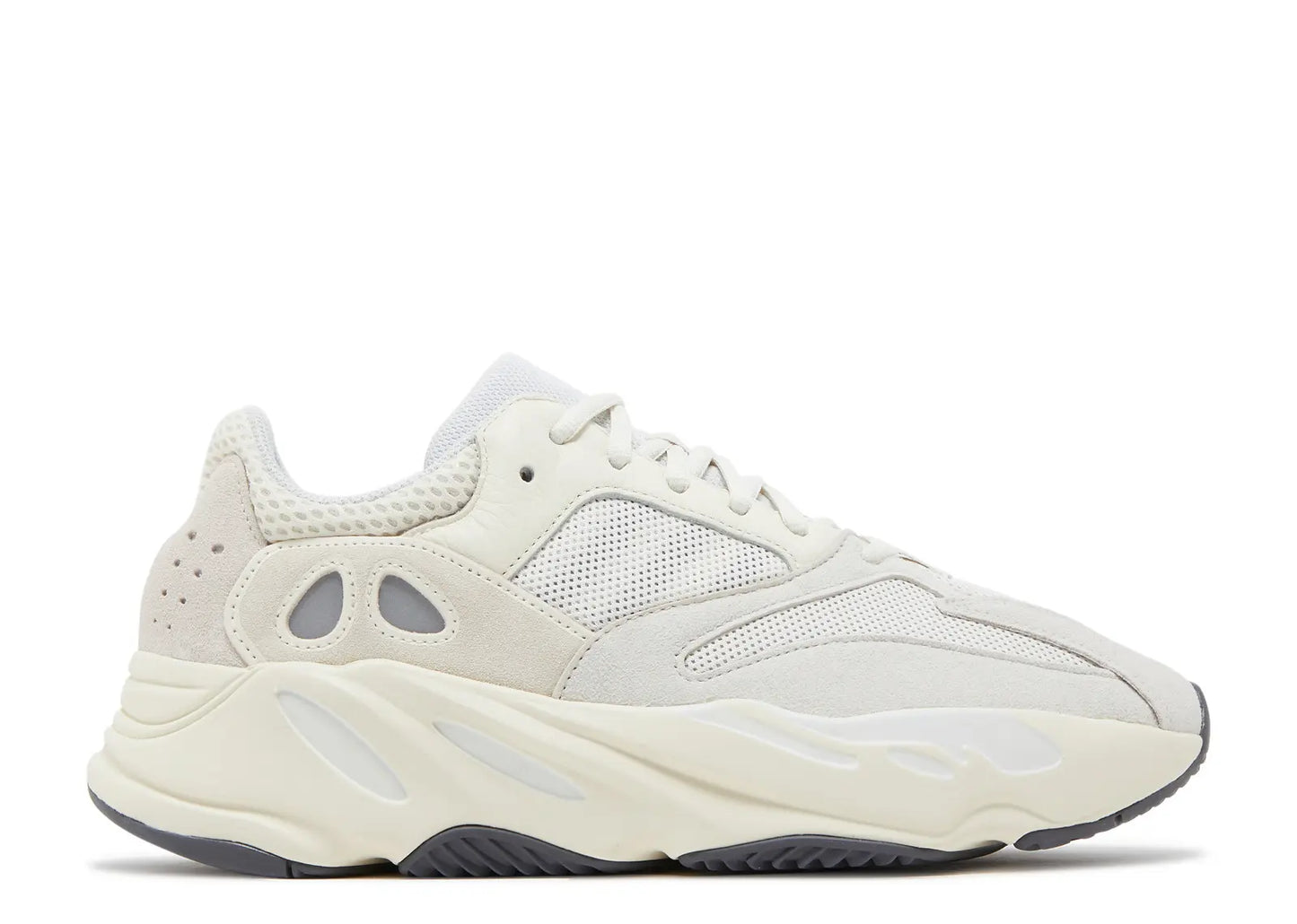 YEEZY BOOST 700 ANALOG (PRE-OWNED NO BOX)