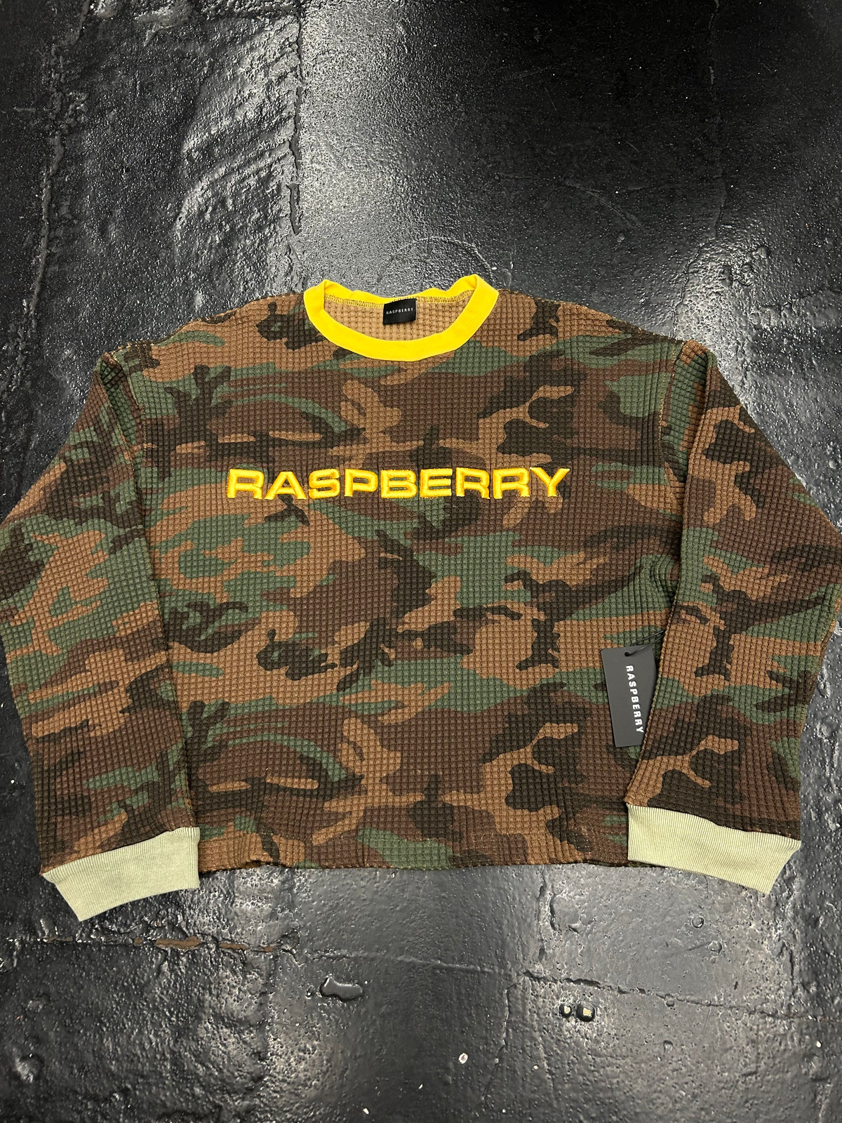 RASPBERRY HILLS DC THERMAL (BRAND NEW)