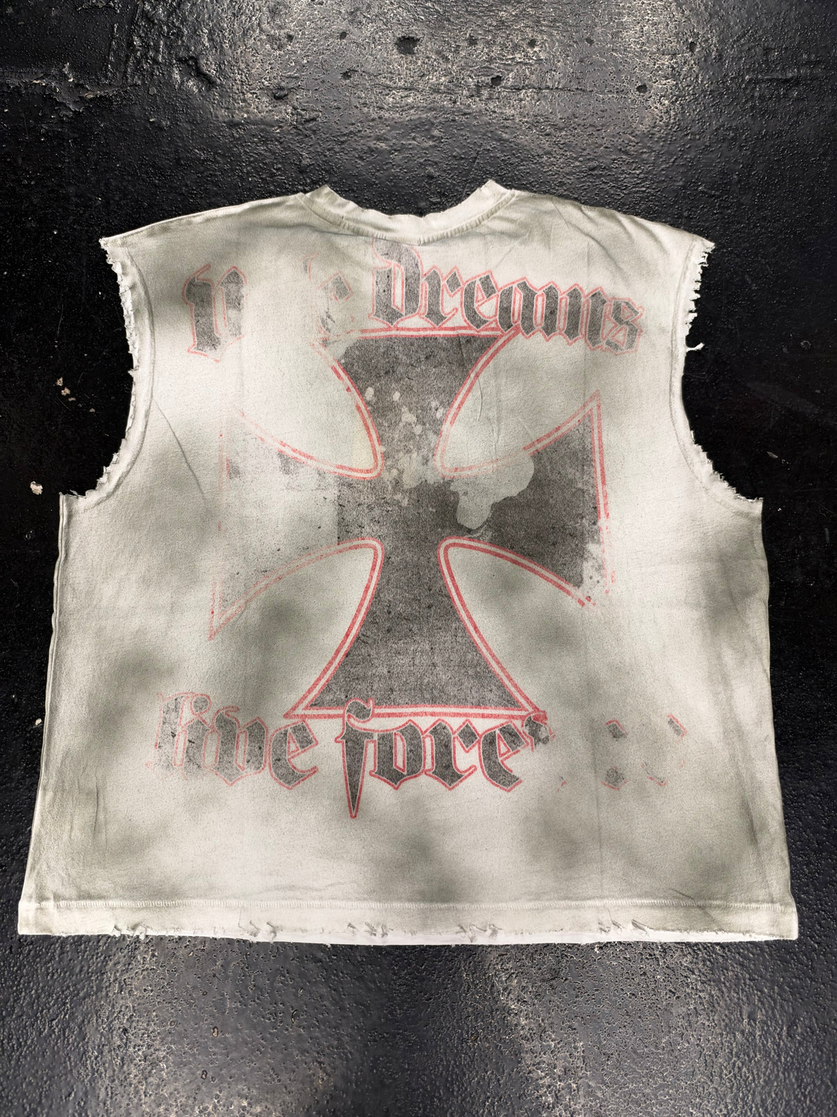 VALE DREAMS LIVE FOREVER CHOPPERS CUTOFF TEE (BRAND NEW)
