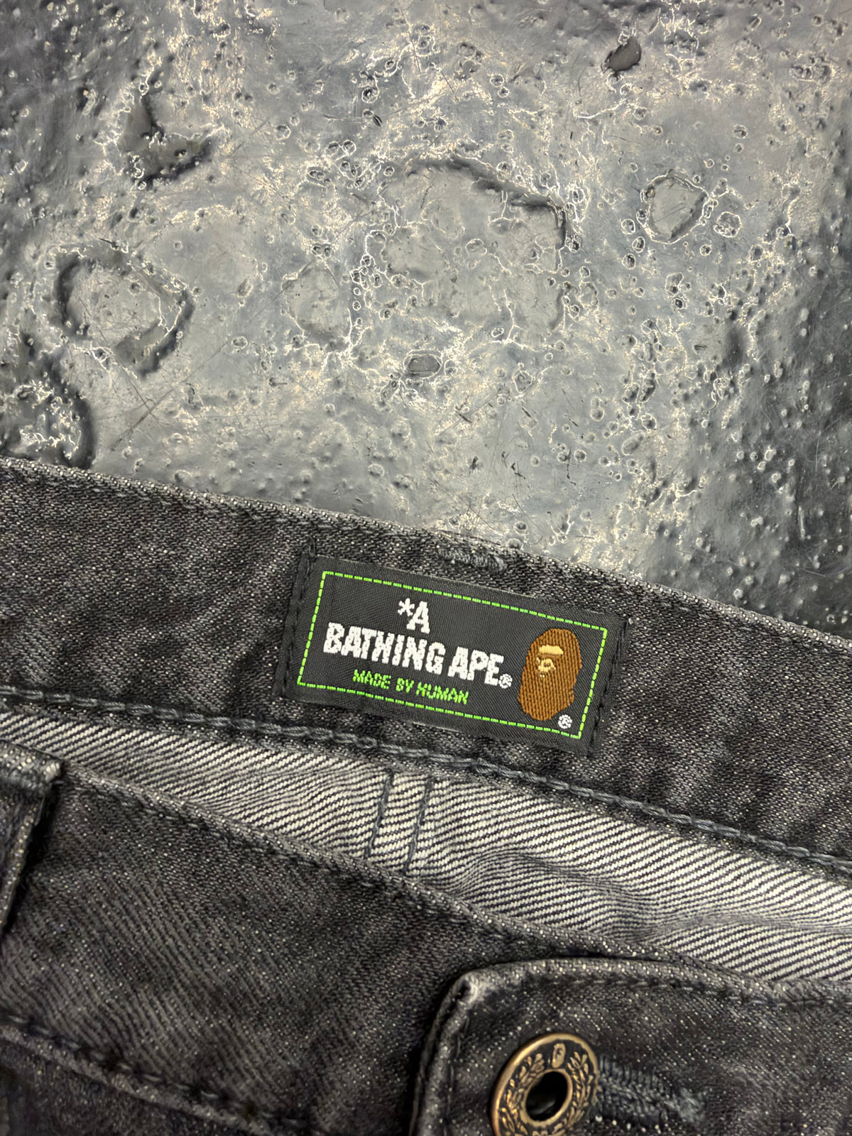 BAPE BAPESTA STAR EMBROIDERED BLACK DENIM SHORTS (PRE-OWNED)