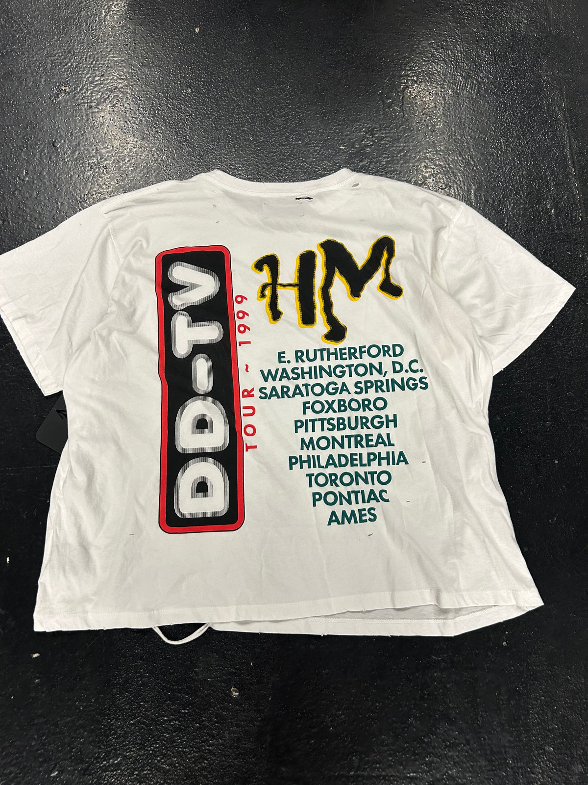 HMDD HAPPY MEMORIES BROADCAST TOUR