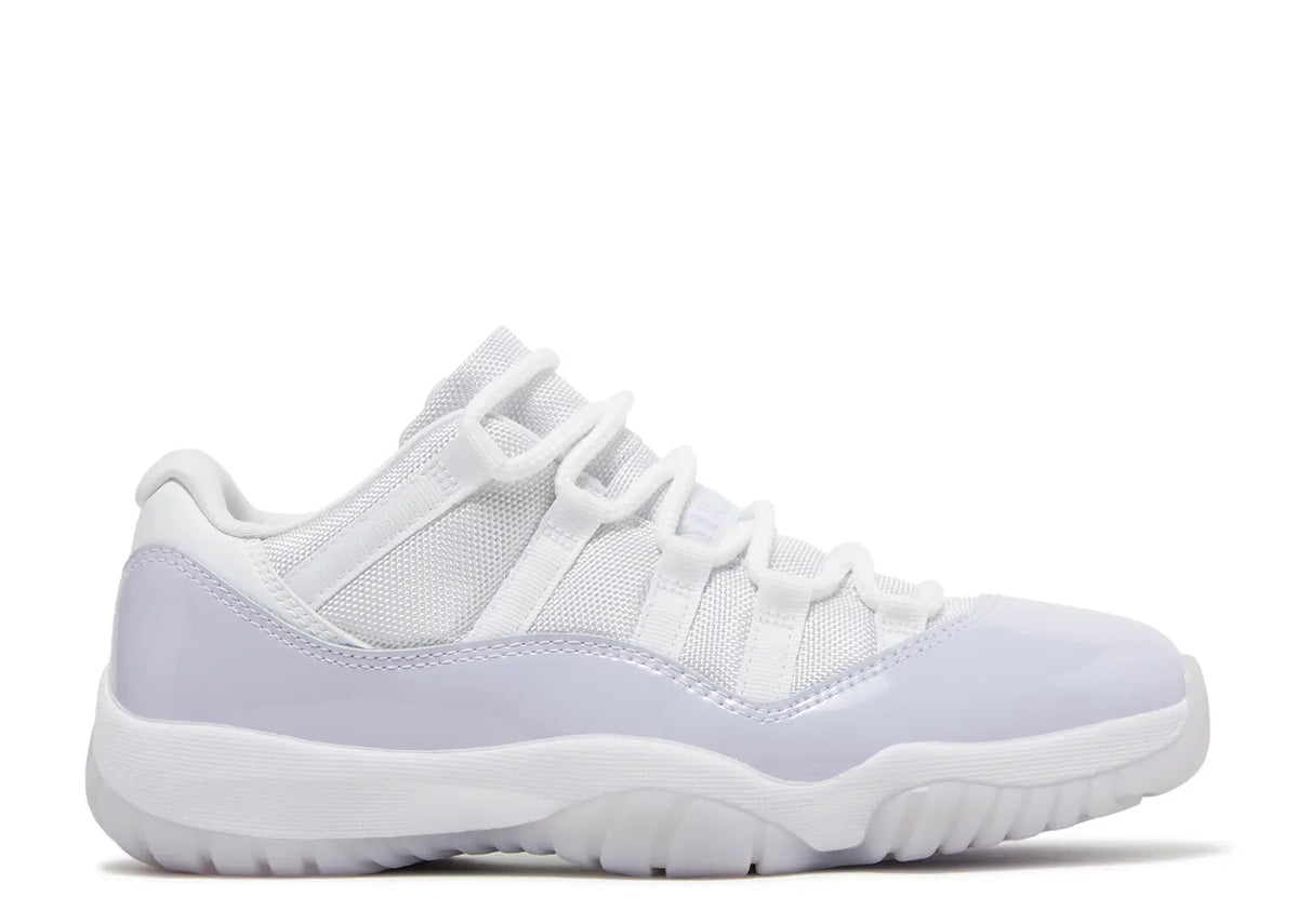 JORDAN 11 LOW PURE VIOLET