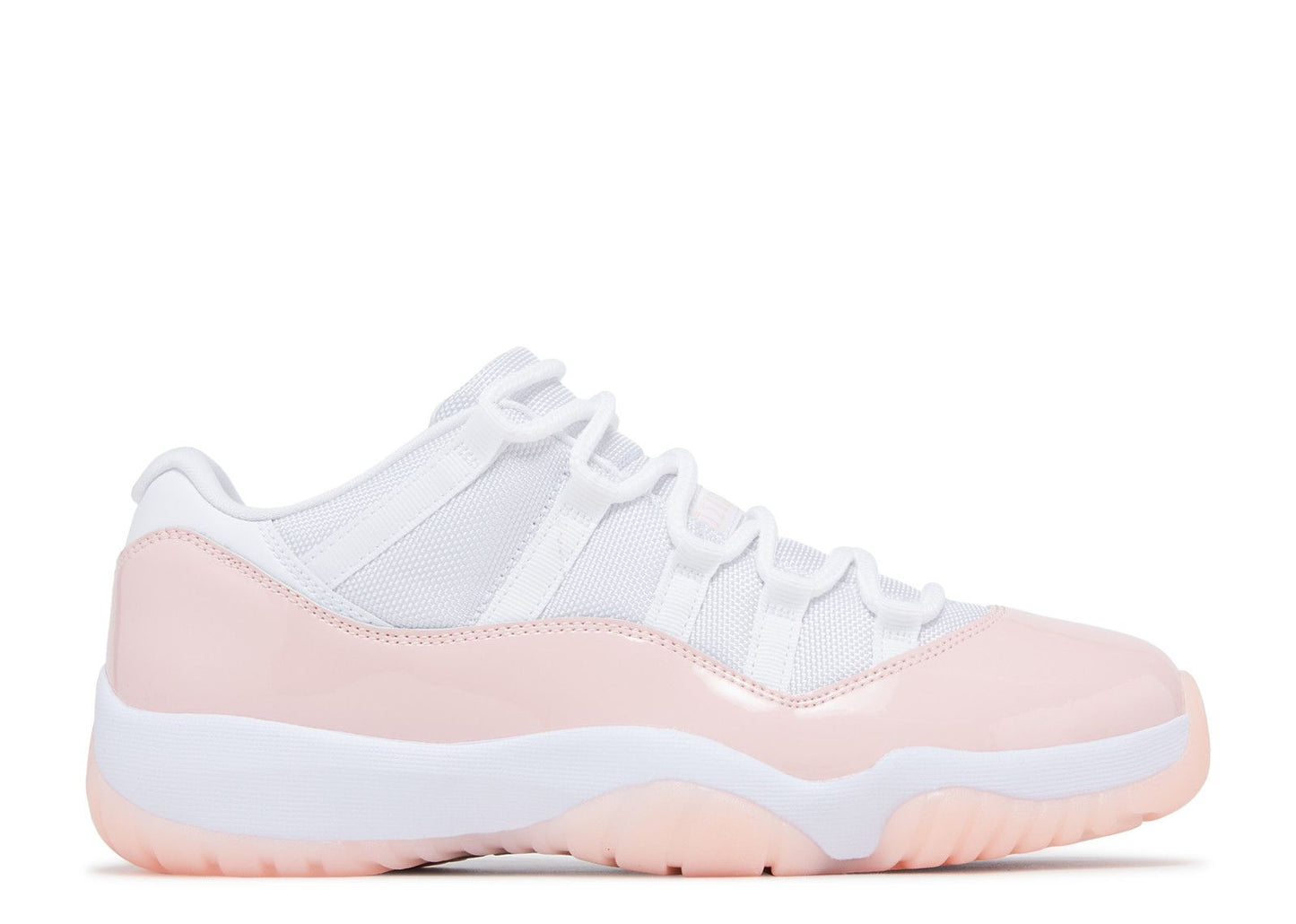 JORDAN 11 LOW (PRE OWNED W/ BOX)