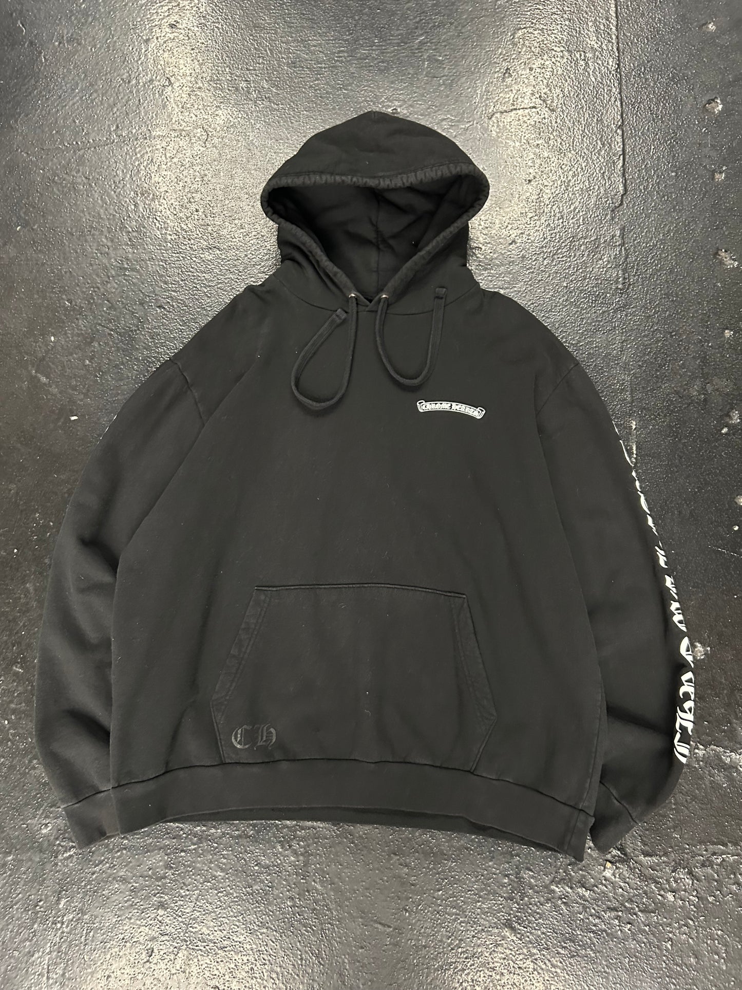 CHROME HEARTS SCROLL LOGO BLACK HOODIE (PRE-OWNED)