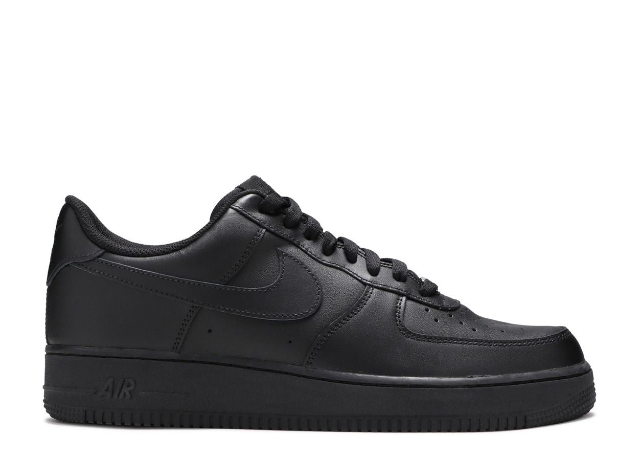 AIR FORCE 1 TRIPLE BLACK (BRAND NEW)