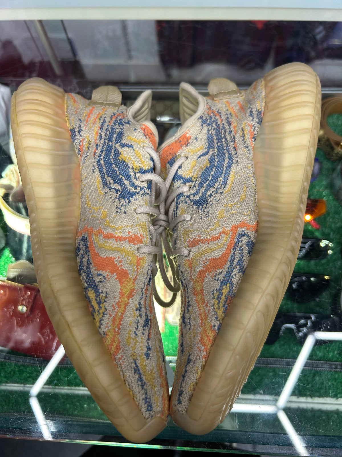 YEEZY 350 V2 MX OAT (PRE-OWNED W/ BOX)