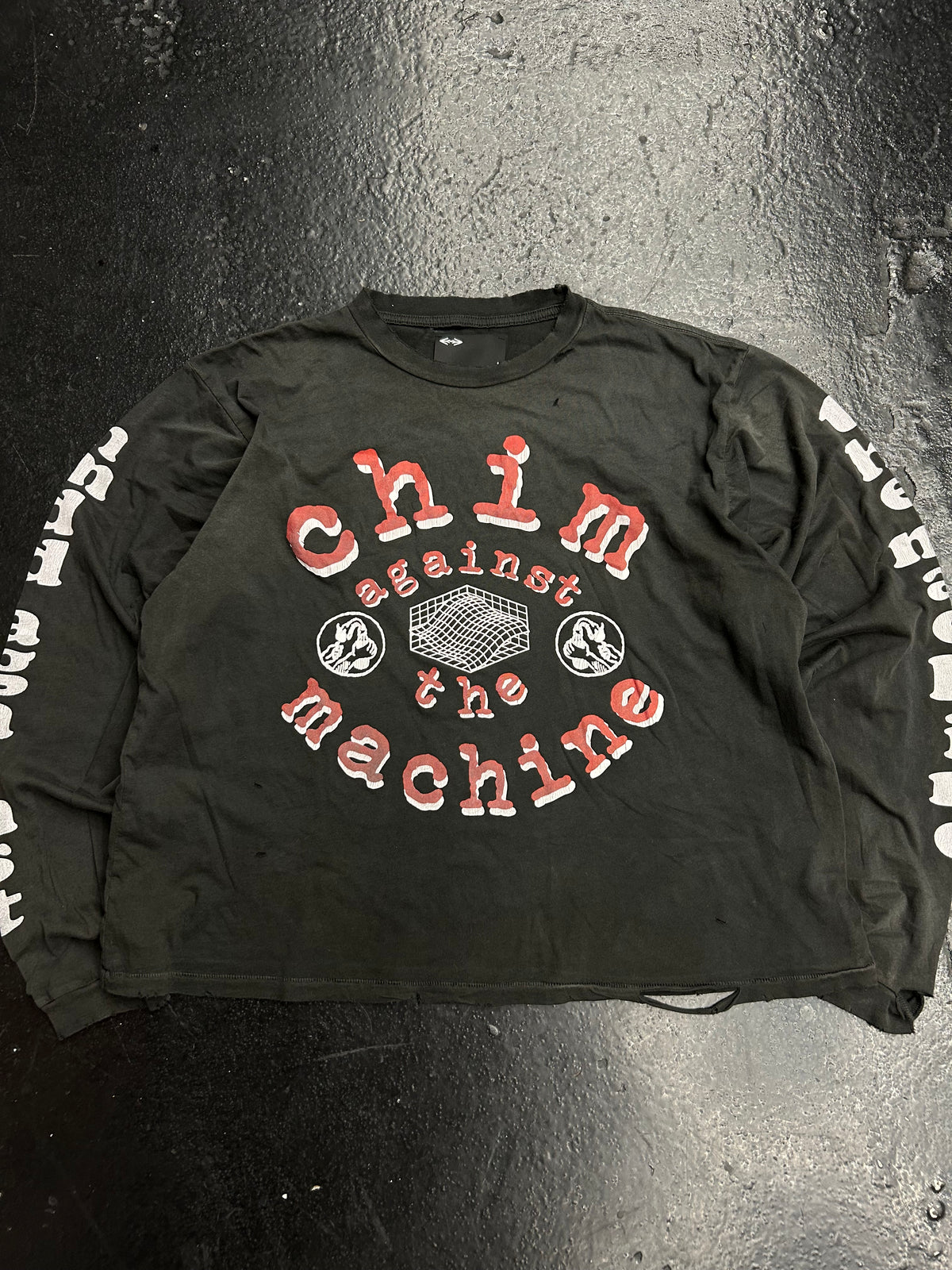 HMDD HAPPY MEMORIES CHIM AGAINST THAT MACHINE TEE (BRAND NEW)