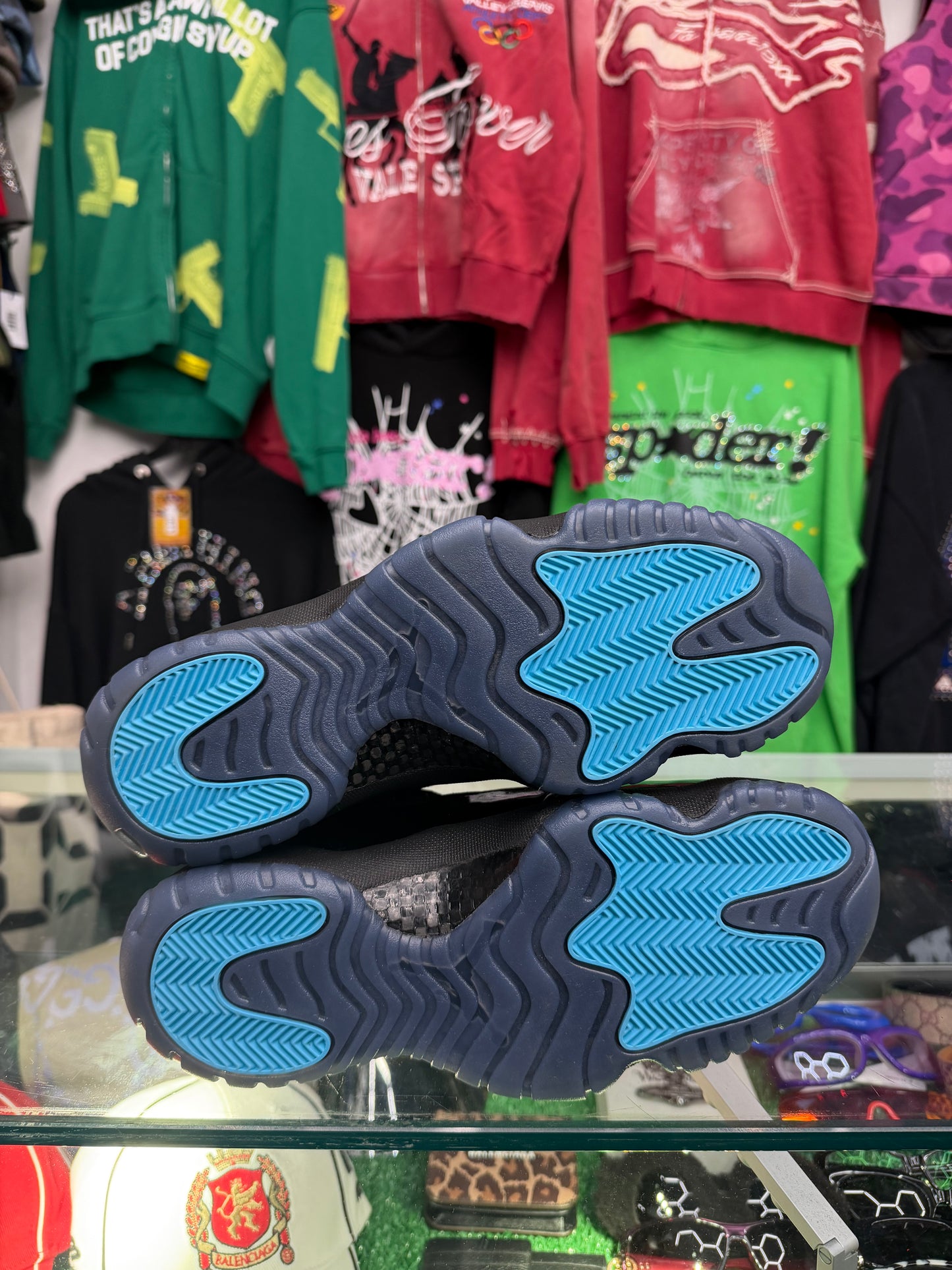 JORDAN 12 GAMMA BLUE (PRE-OWNED W/ BOX)