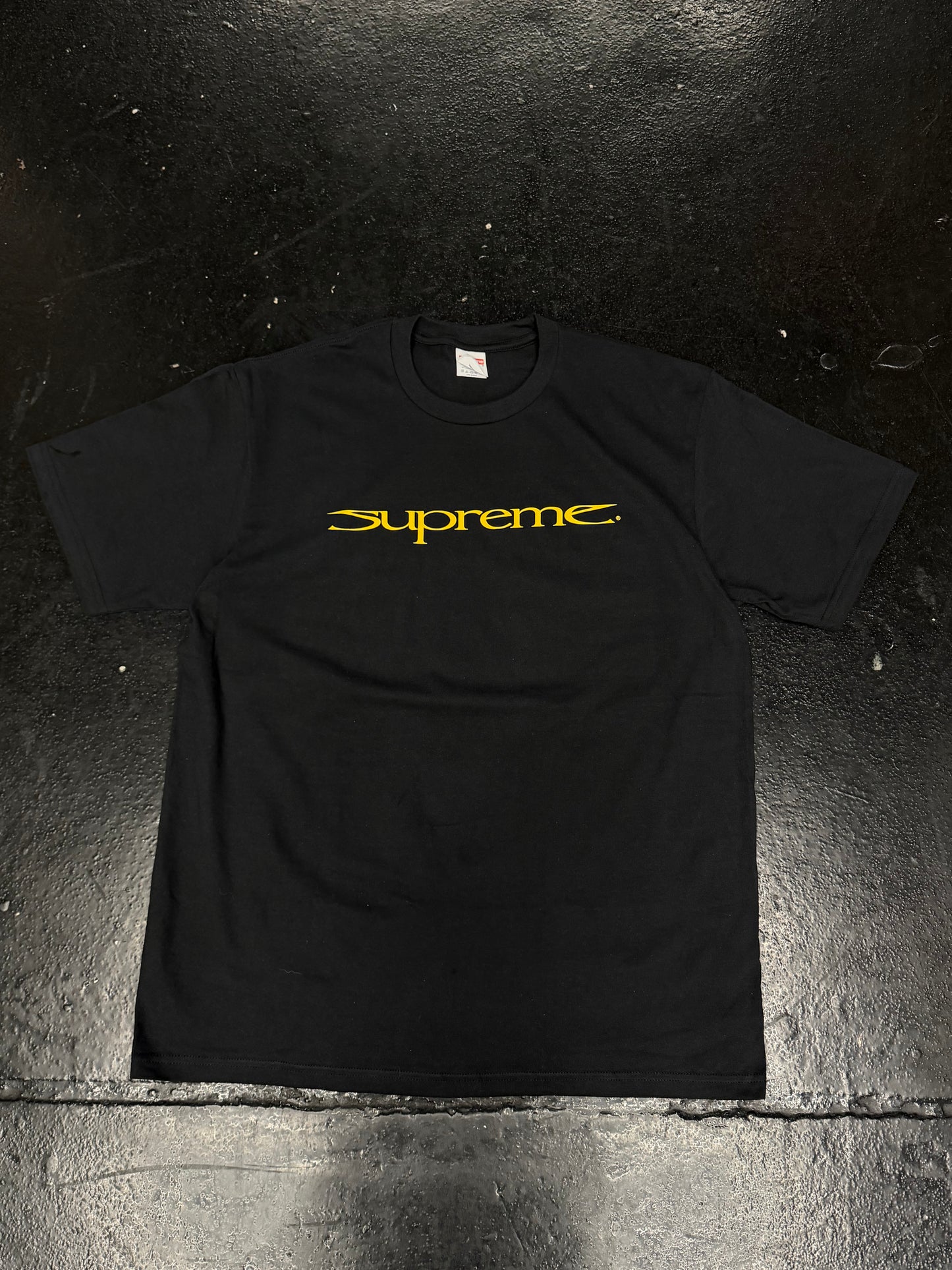 SUPREME SHARP TEE (BRAND NEW)