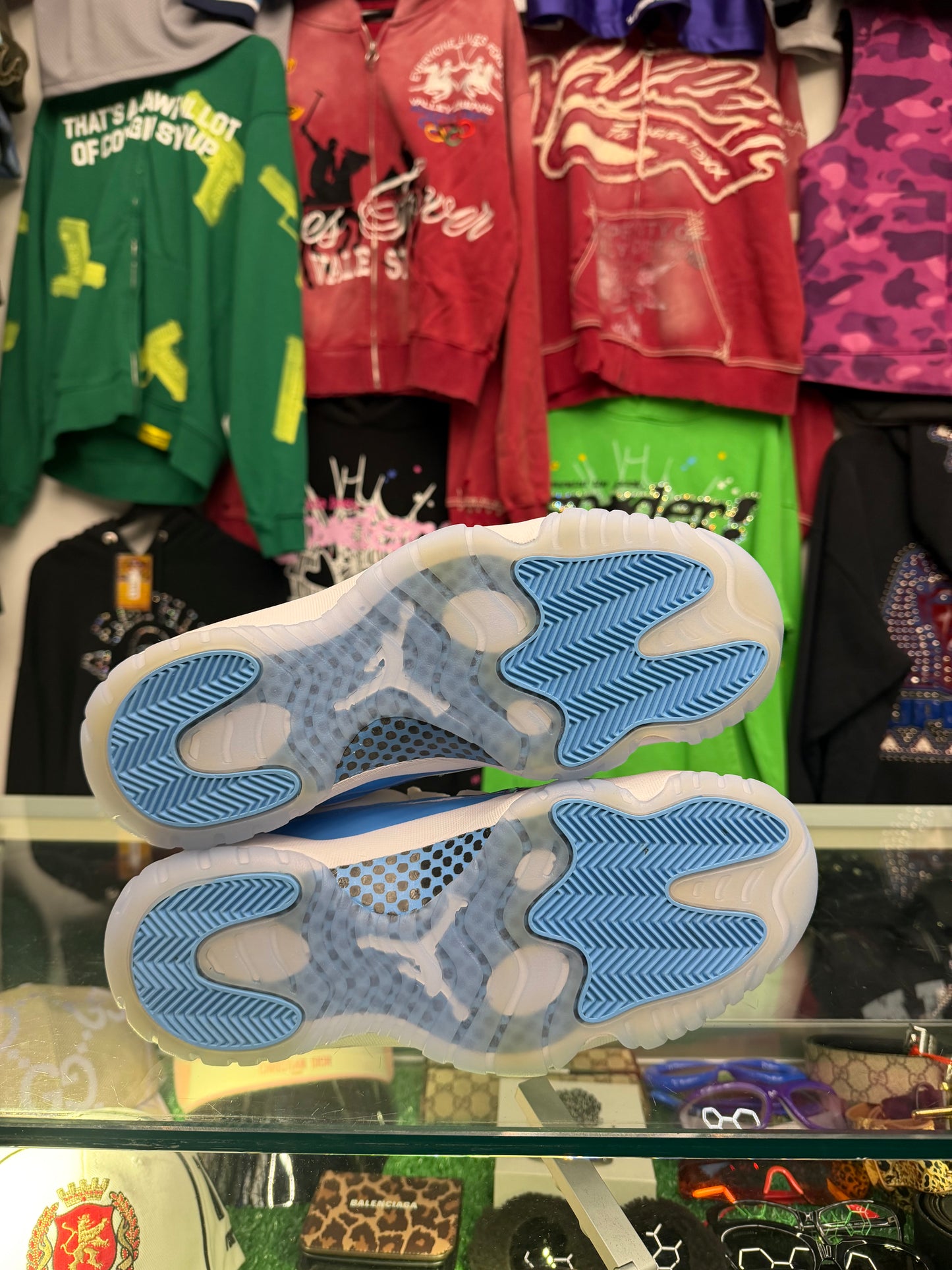 JORDAN 11 LOW UNC (PRE-OWNED W/ BOX)