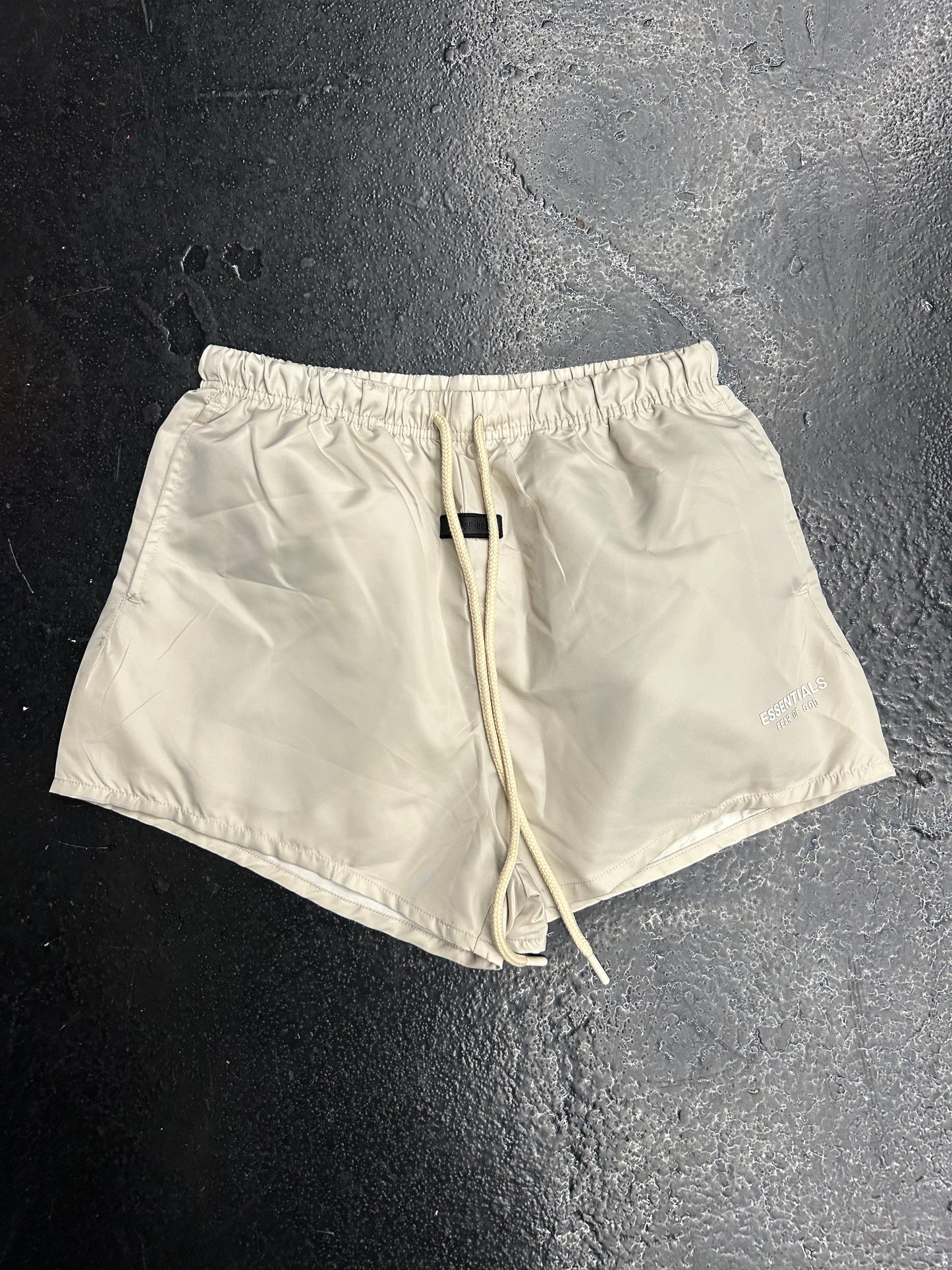 ESSENTIALS CLOUD DANCER SHORTS (BRAND NEW)