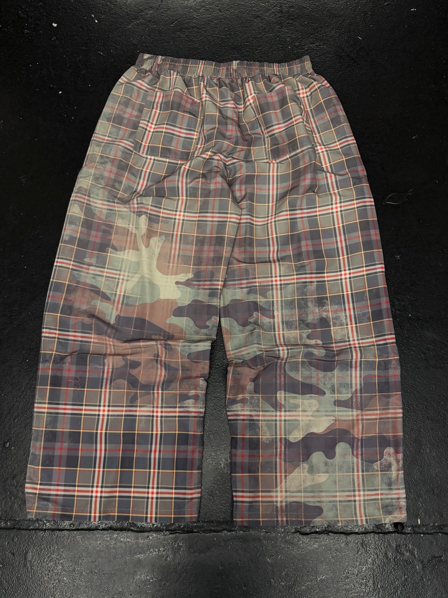 VALE FOREVER SOLIDER RAIN SWISH PANTS (BRAND NEW)