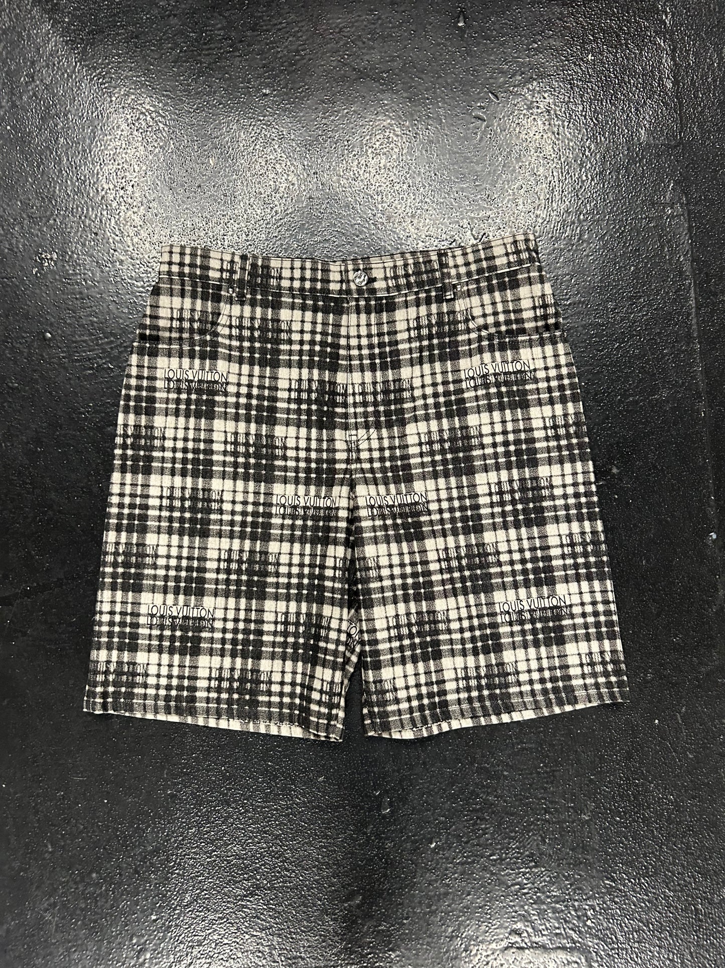 LOUIS VUITTON MONOGRAM SHORTS (PRE OWNED) (SIZE 36)