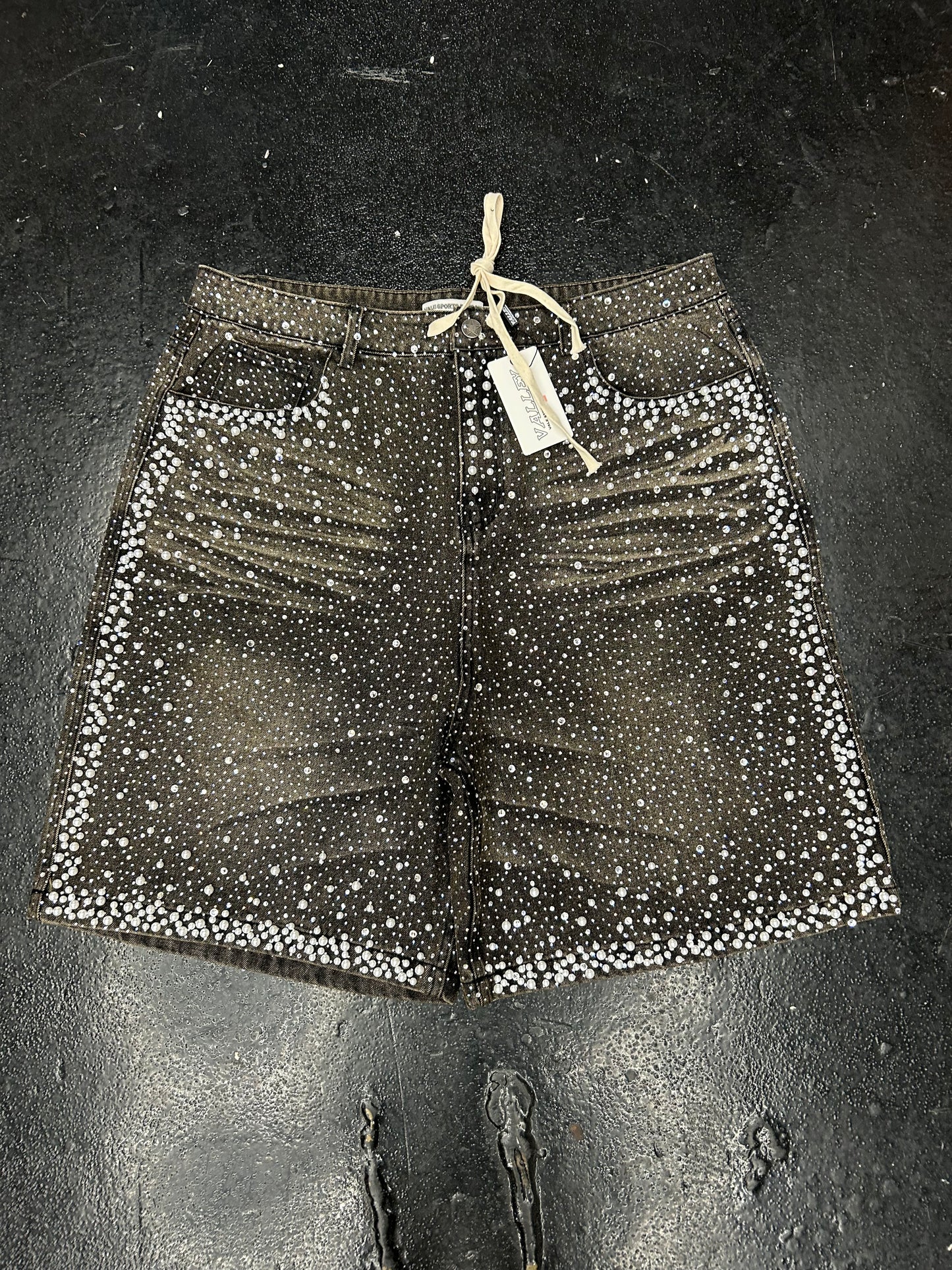 VALE VALLEY BEDAZZLED BLACK DENIM SHORTS (BRAND NEW) (SIZE 36)