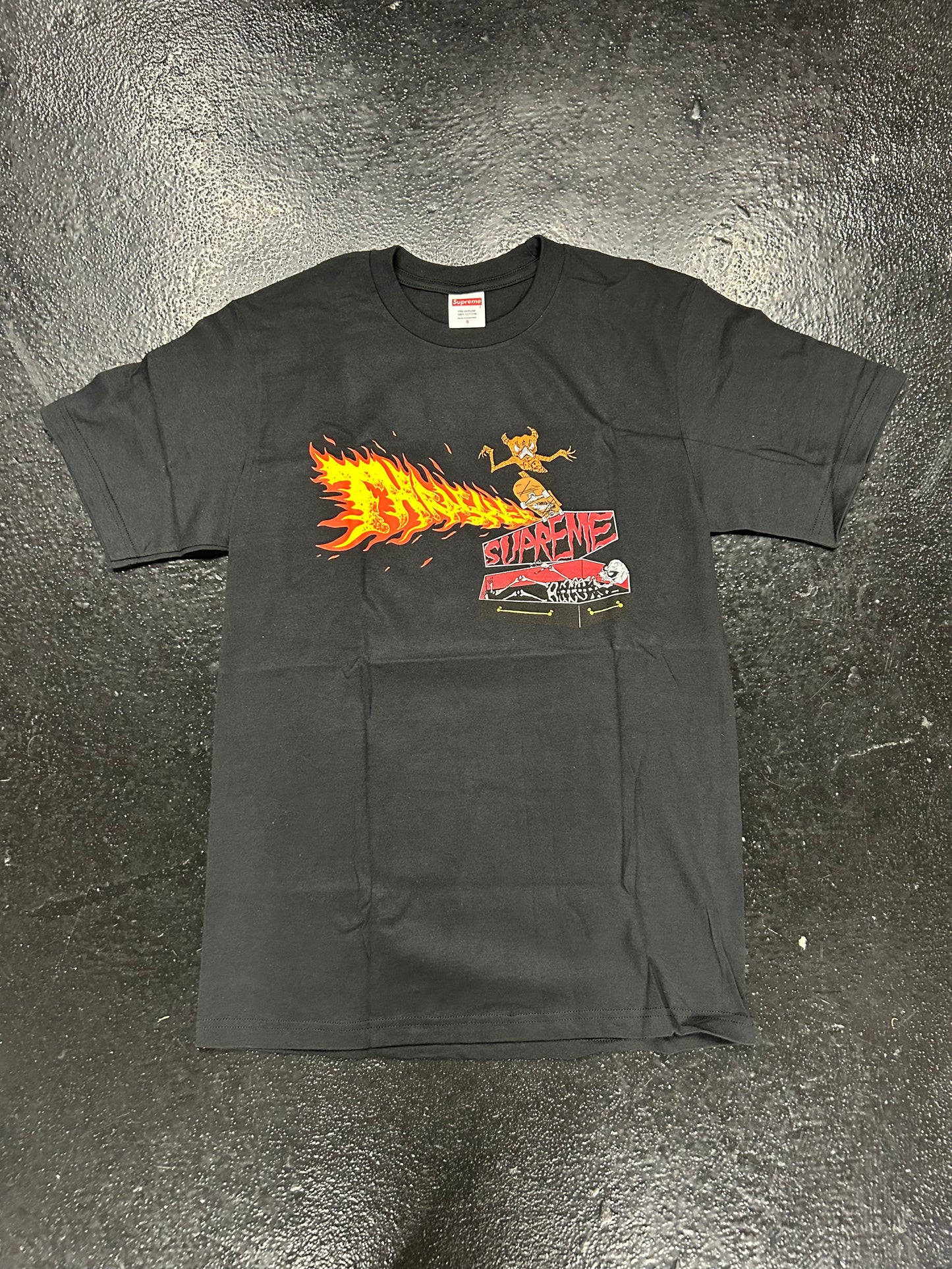 SUPREME X THRASHER BACK TAIL TEE (BRAND NEW)
