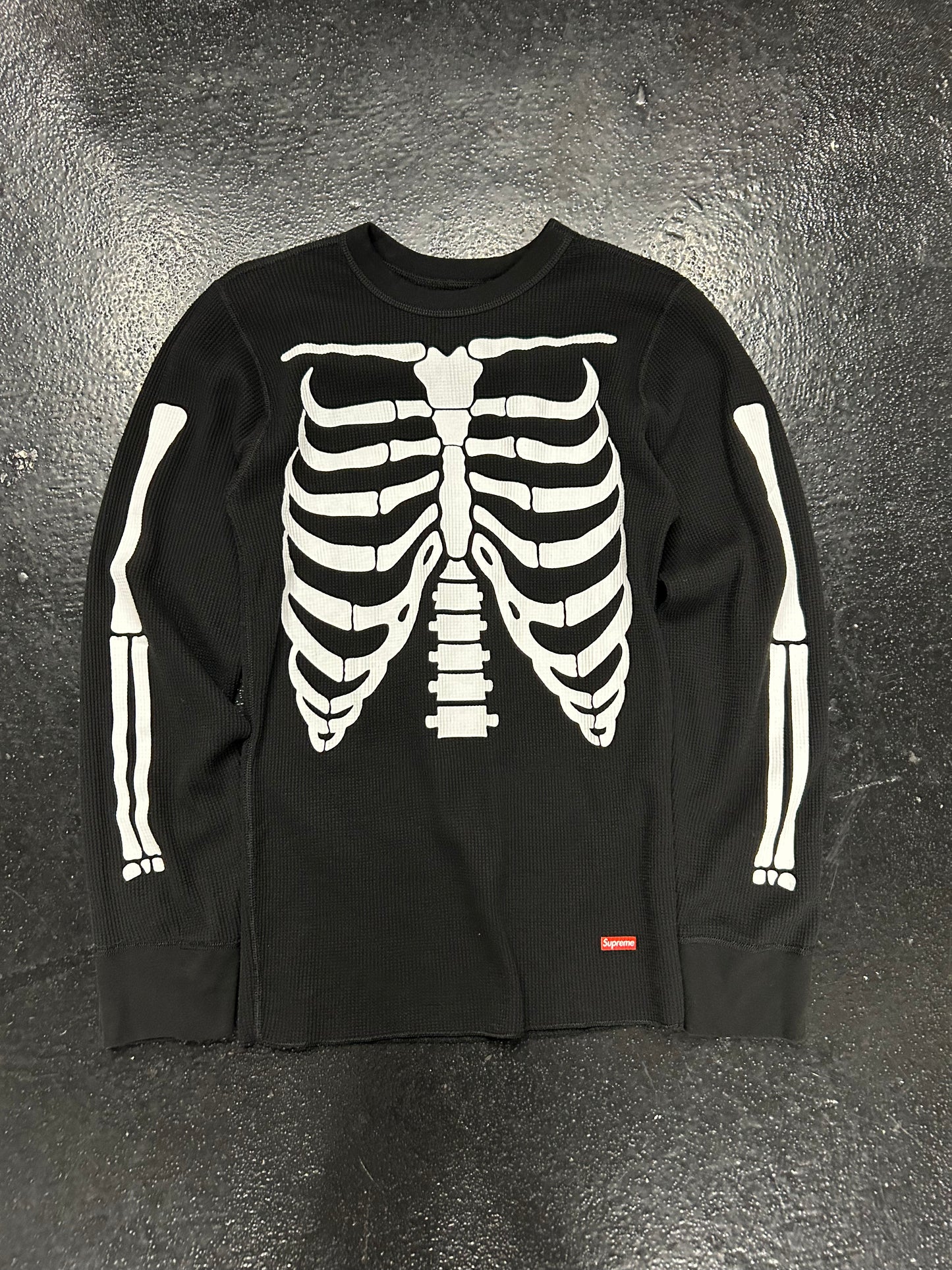 SUPREME SKELETON BLACK THERMAL (VNDS)