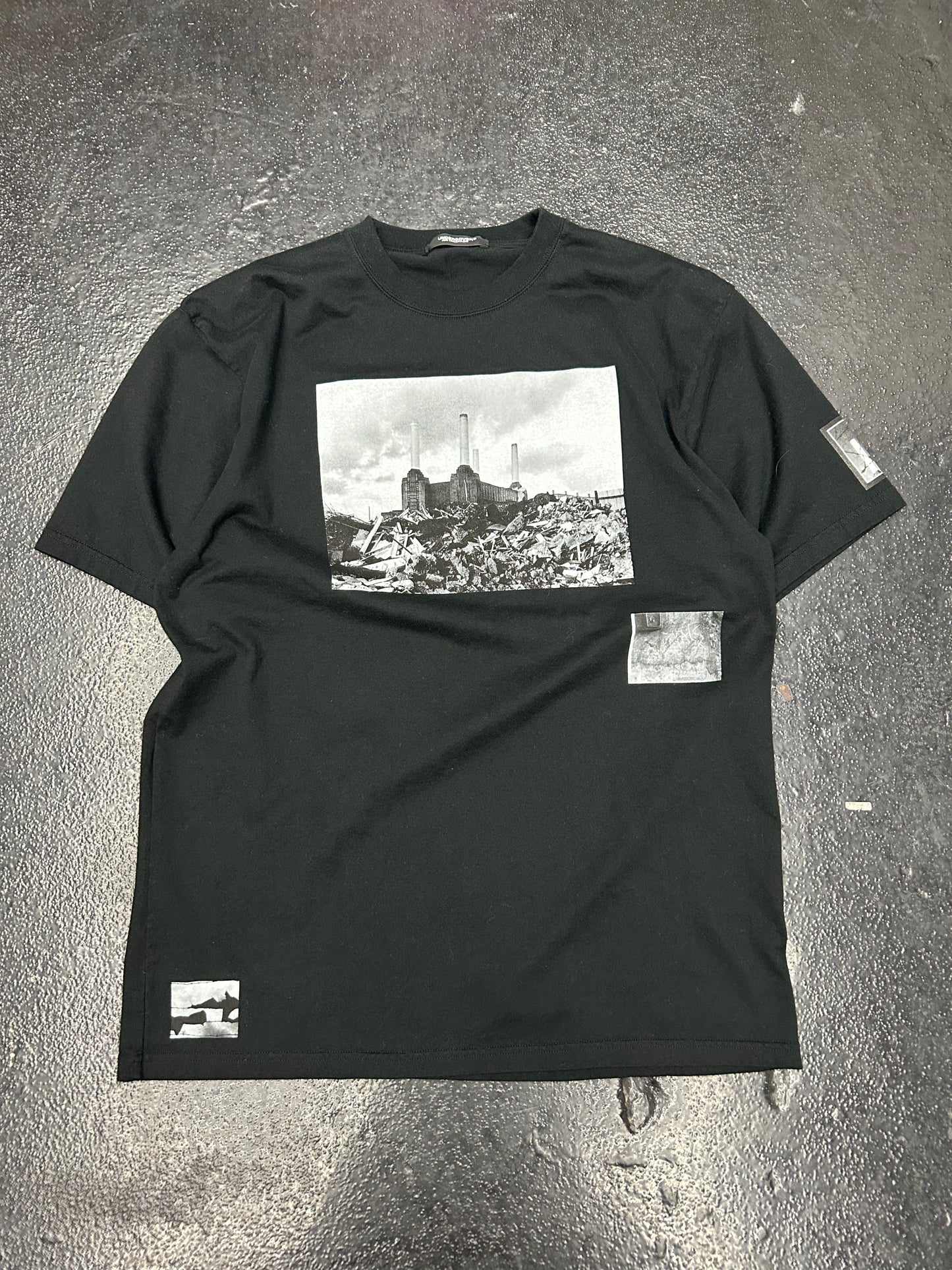 UNDERCOVER PHOTOGRAPH PRINT BLACK TEE (PRE OWNED)