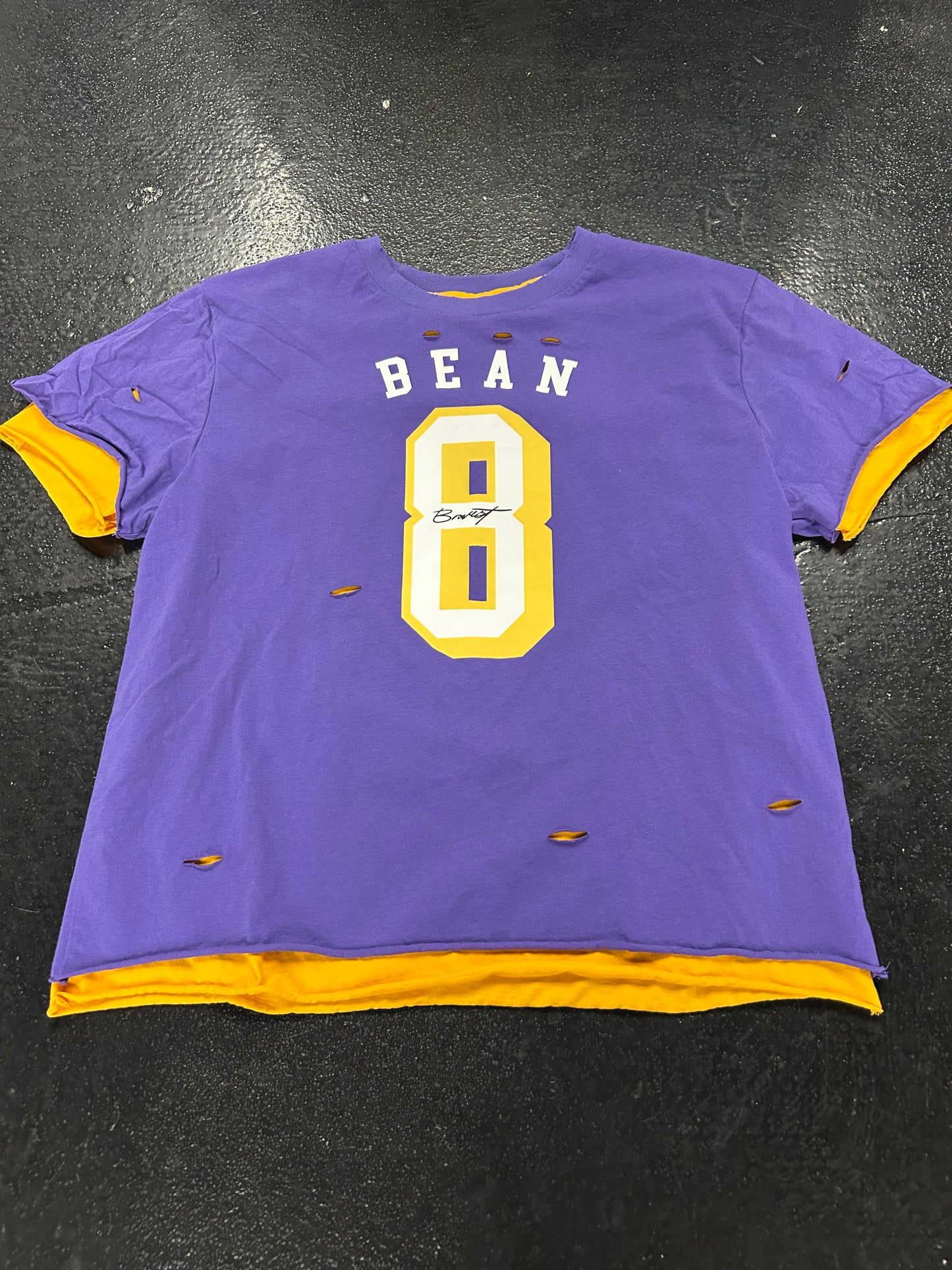 BRAVEST STUDIOS KOBE BEAN BRYANT LAYERED PURPLE TEE (PRE OWNED)