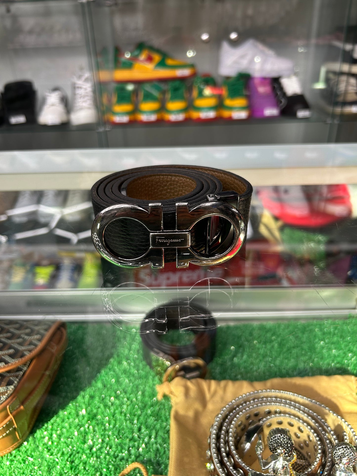 FERRAGAMO BLACK DESIGNER BELT (PRE-OWNED)