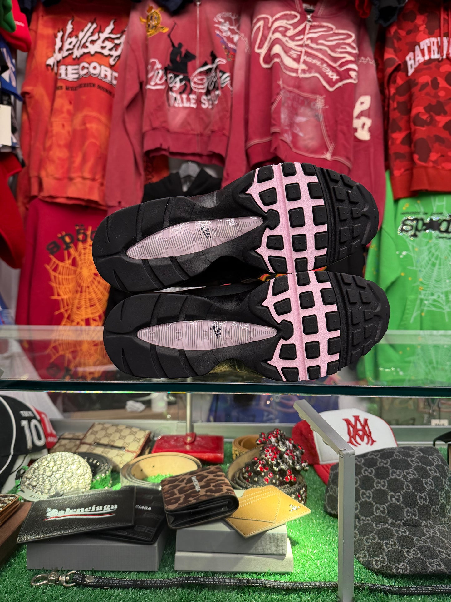 AIRMAX 95 BIG BUBBLE PINK FOAM (PRE-OWNED W/ BOX)