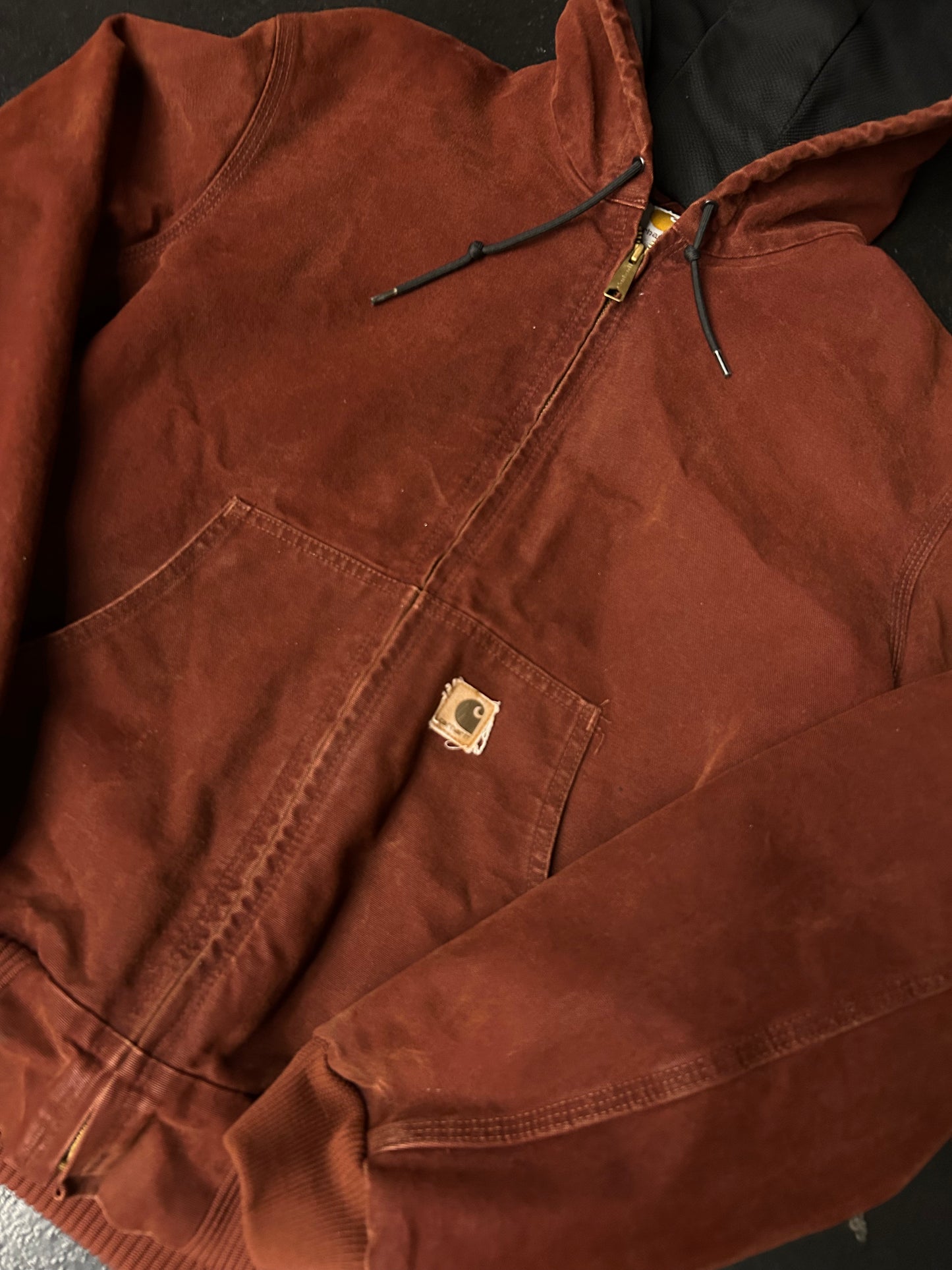 CARHARTT VINTAGE RED HOODED JACKET (PRE-OWNED)