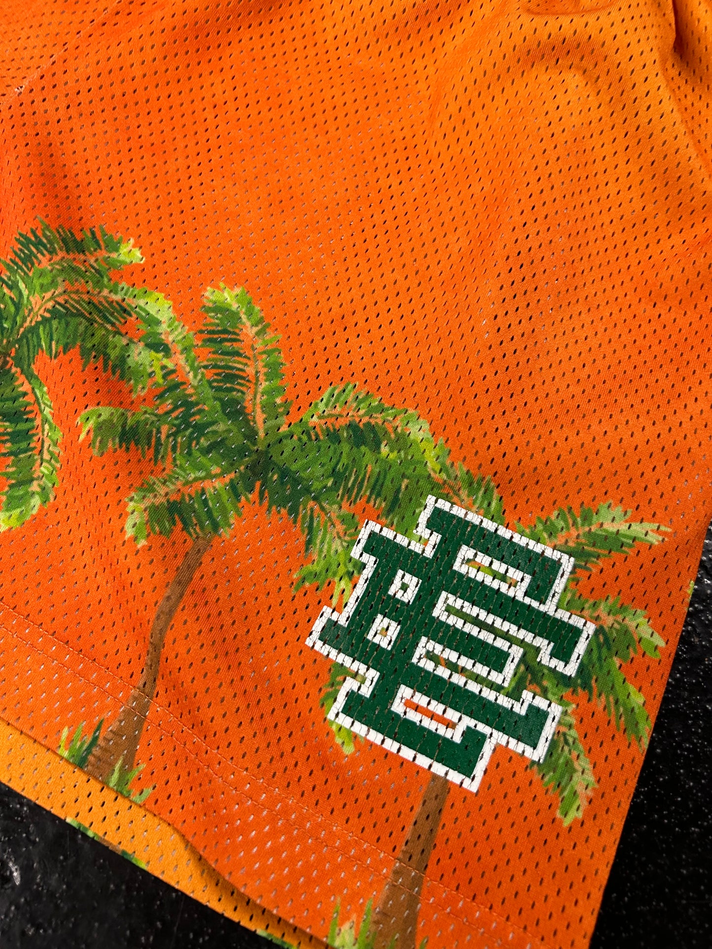 ERIC EMANUEL PALM TREE SUNSET SHORTS (PRE OWNED)