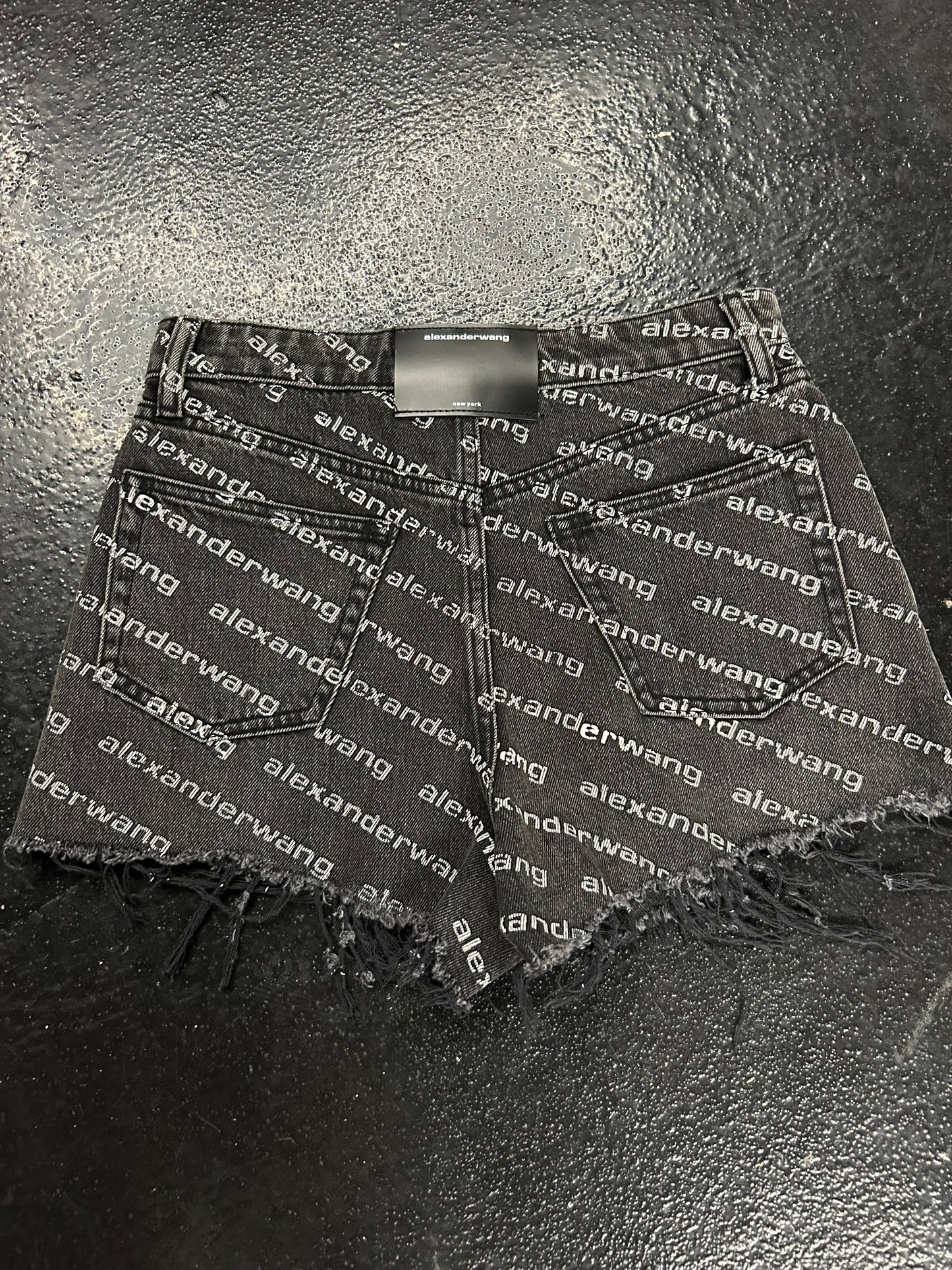 ALEXANDER WANG WOMENS SHORTS (BRAND NEW) (SIZE 26)