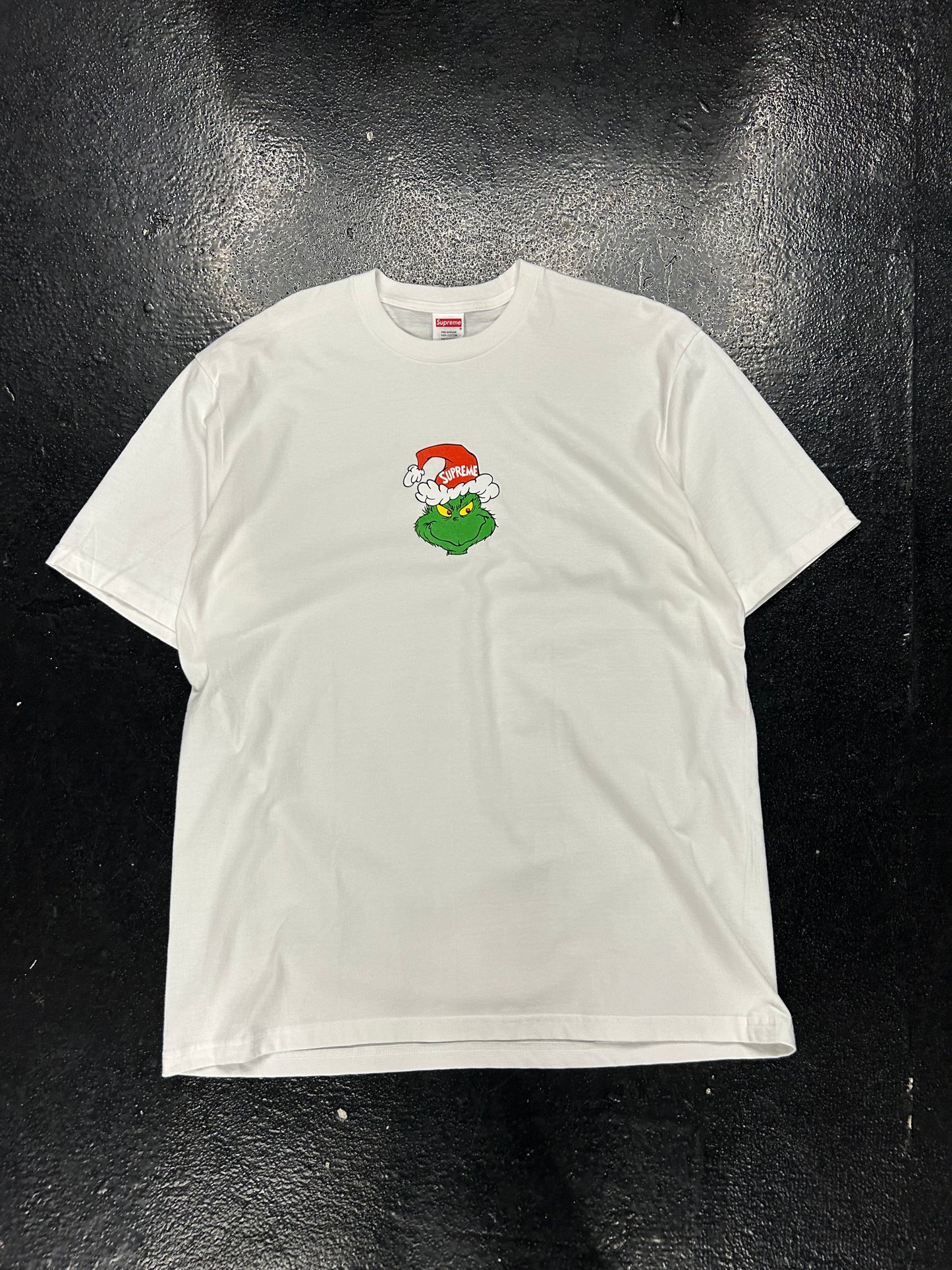 SUPREME GRINCH TEE (PRE OWNED)
