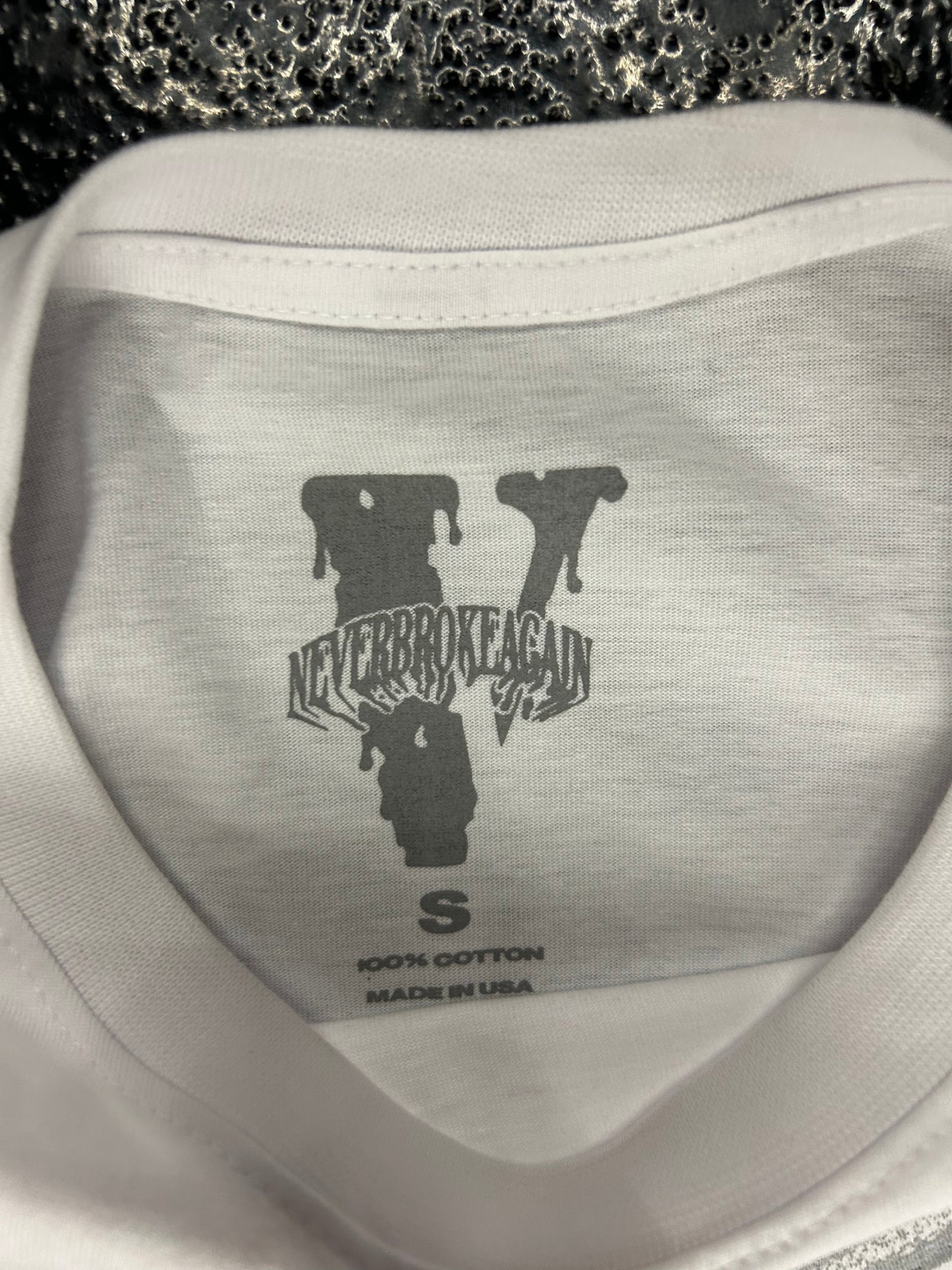VLONE X NEVER BROKE AGAIN TEE (BRAND NEW)