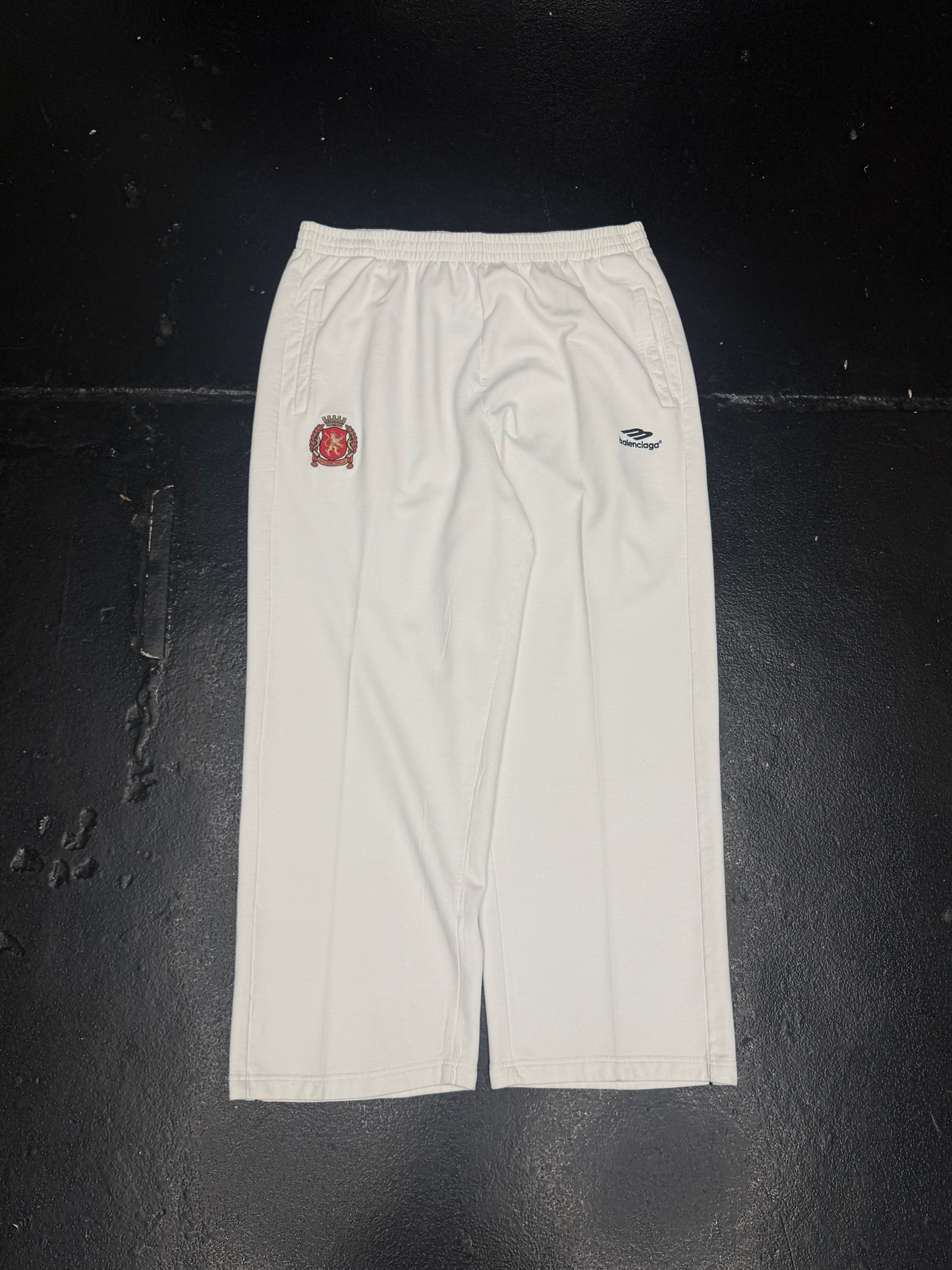 BALENCIAGA SOCCER BAGGY SWEATPANTS (PRE-OWNED)