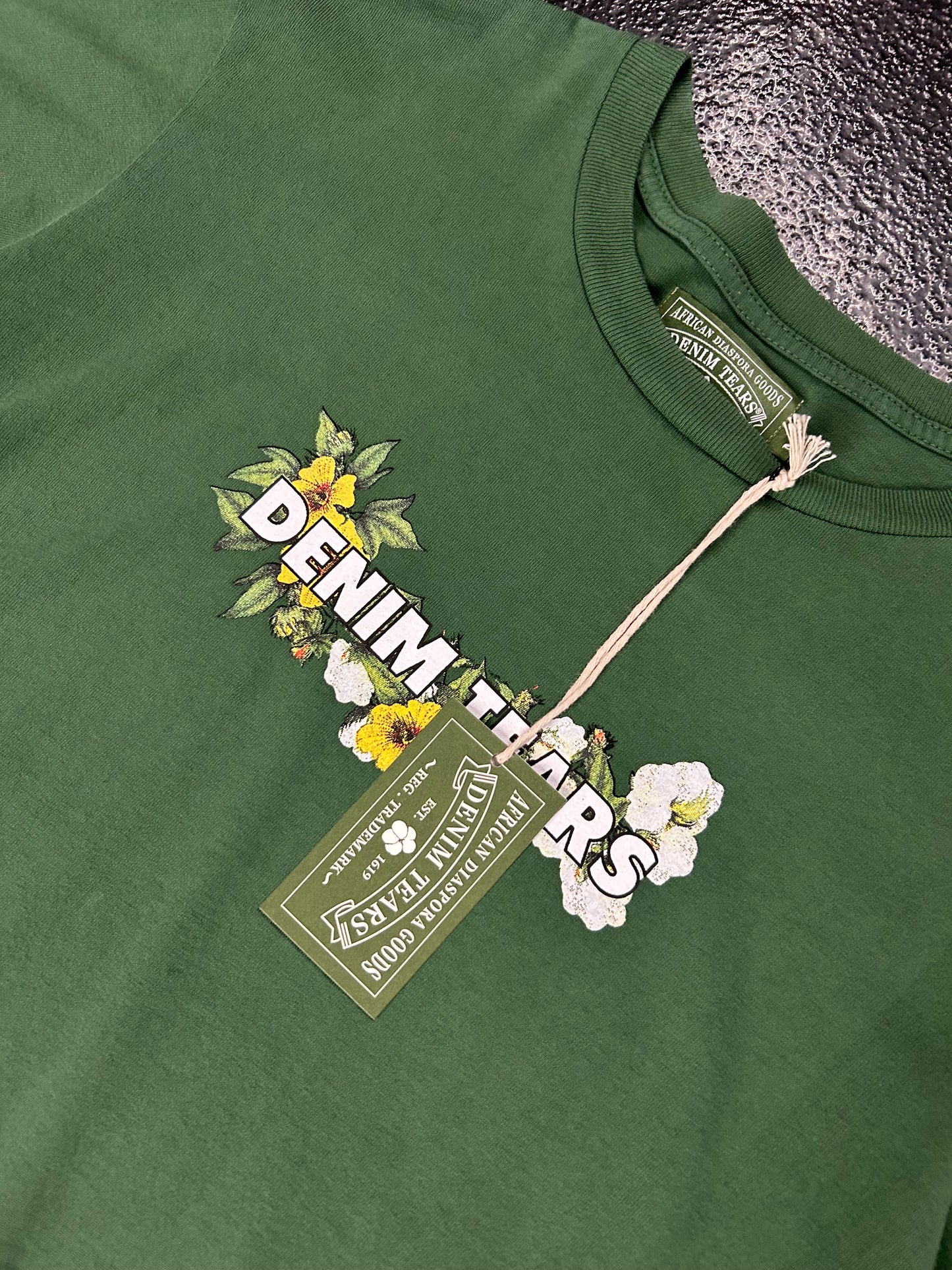 DENIM TEARS GREEN FLOWER TEE (BRAND NEW)