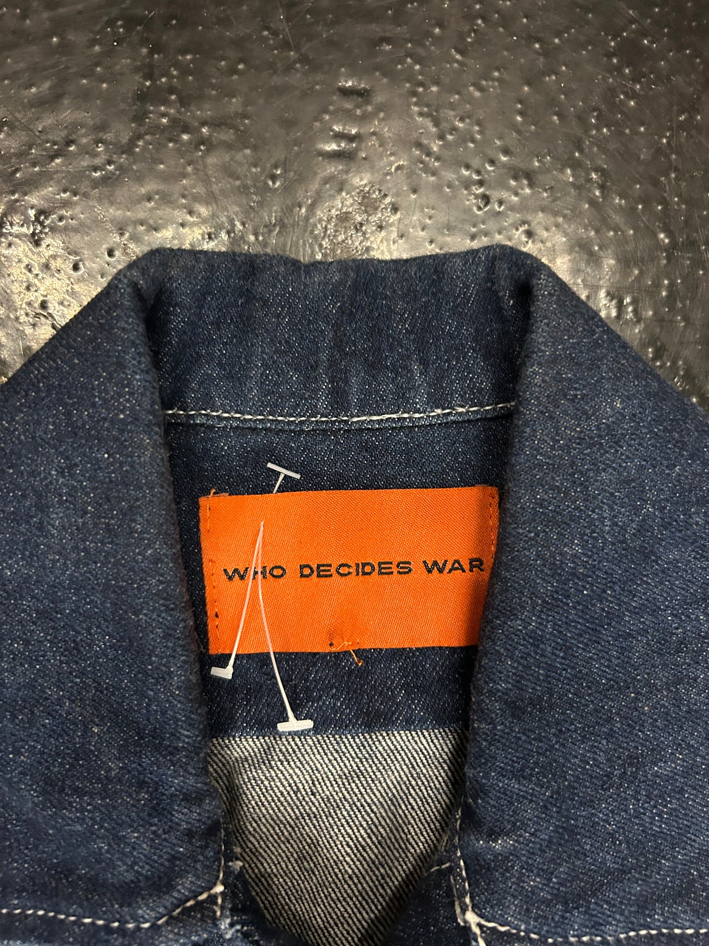 WHO DECIDES WAR RIPPED DENIM SHORT SLEEVED (PRE OWNED)