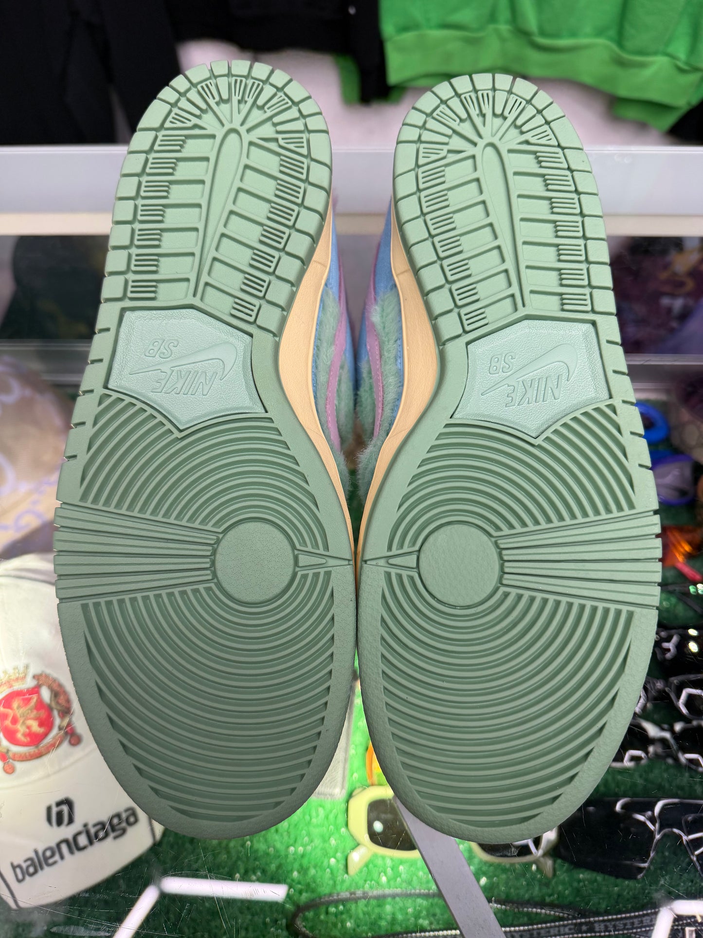 DUNK LOW SB VERDY (BRAND NEW)