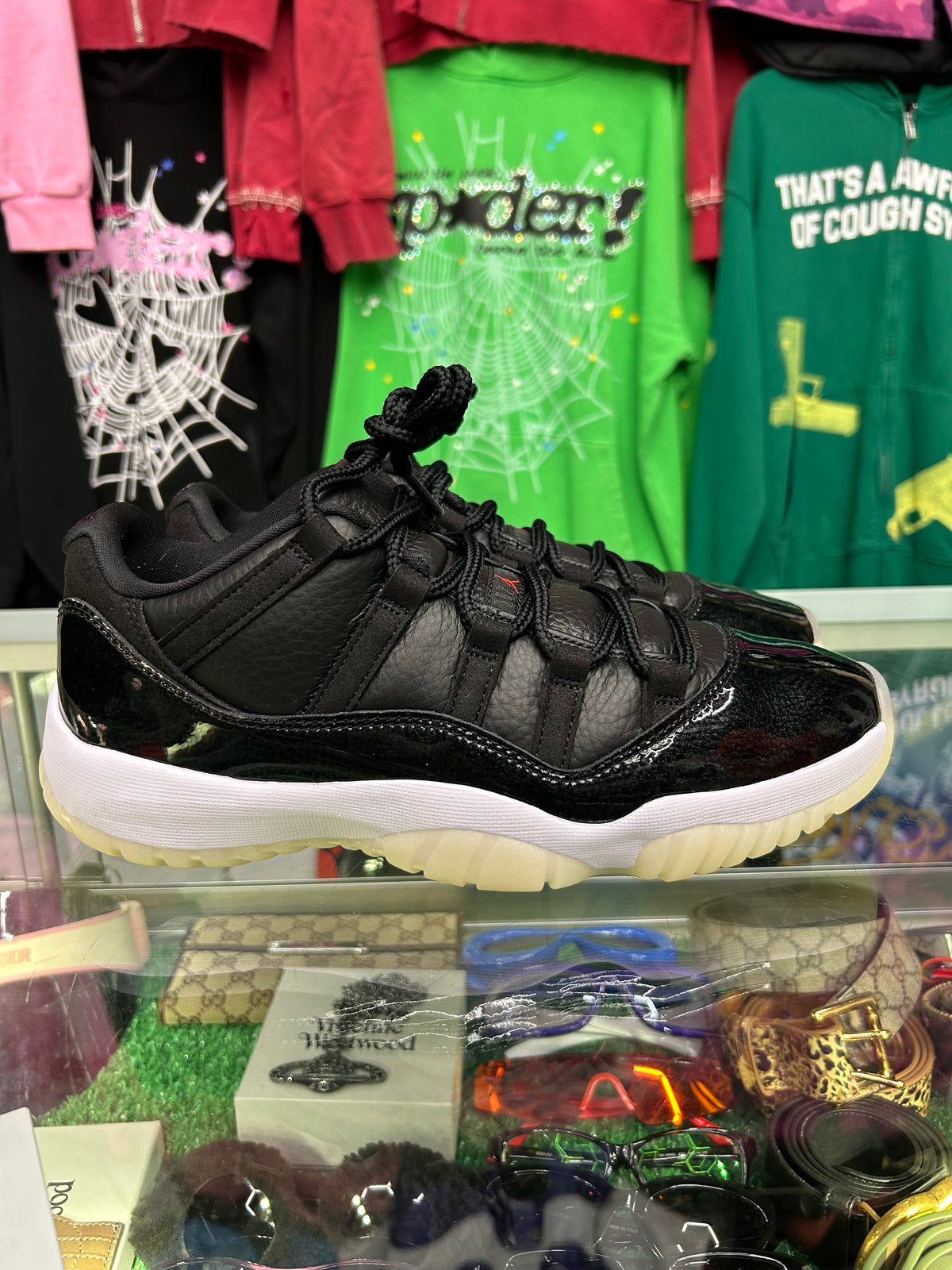 JORDAN 11 72-10 (PRE-OWNED W/ BOX)