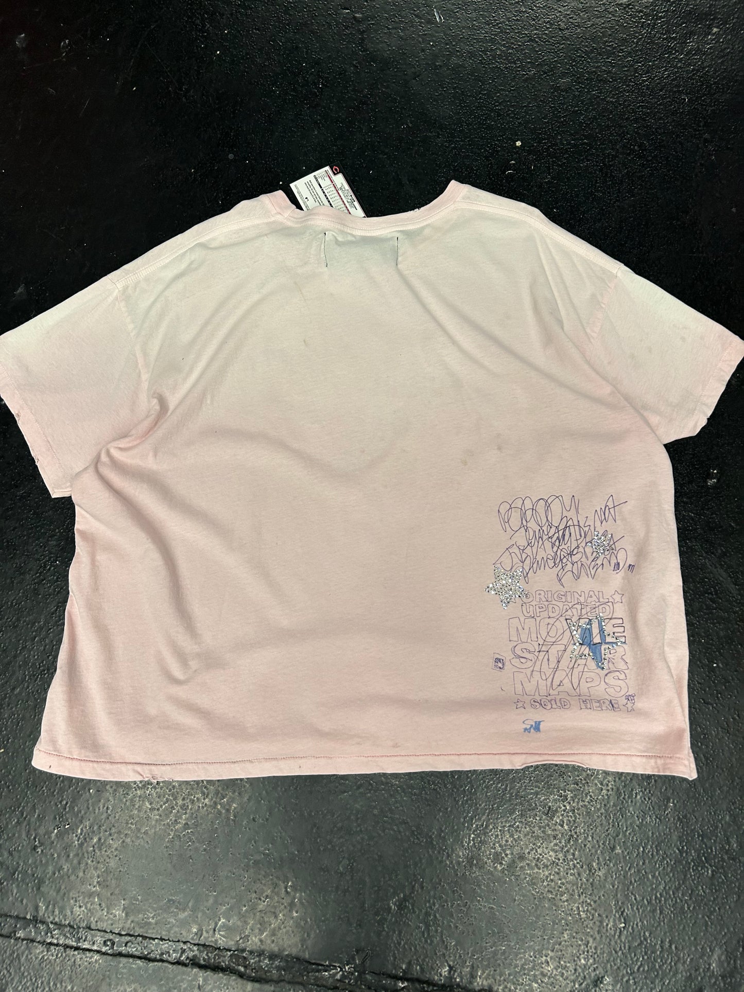 POLY HOLLYWOOD SUM 1 IN HOLLYWUD LUVS ME TEE “PINK” (PRE-OWNED)