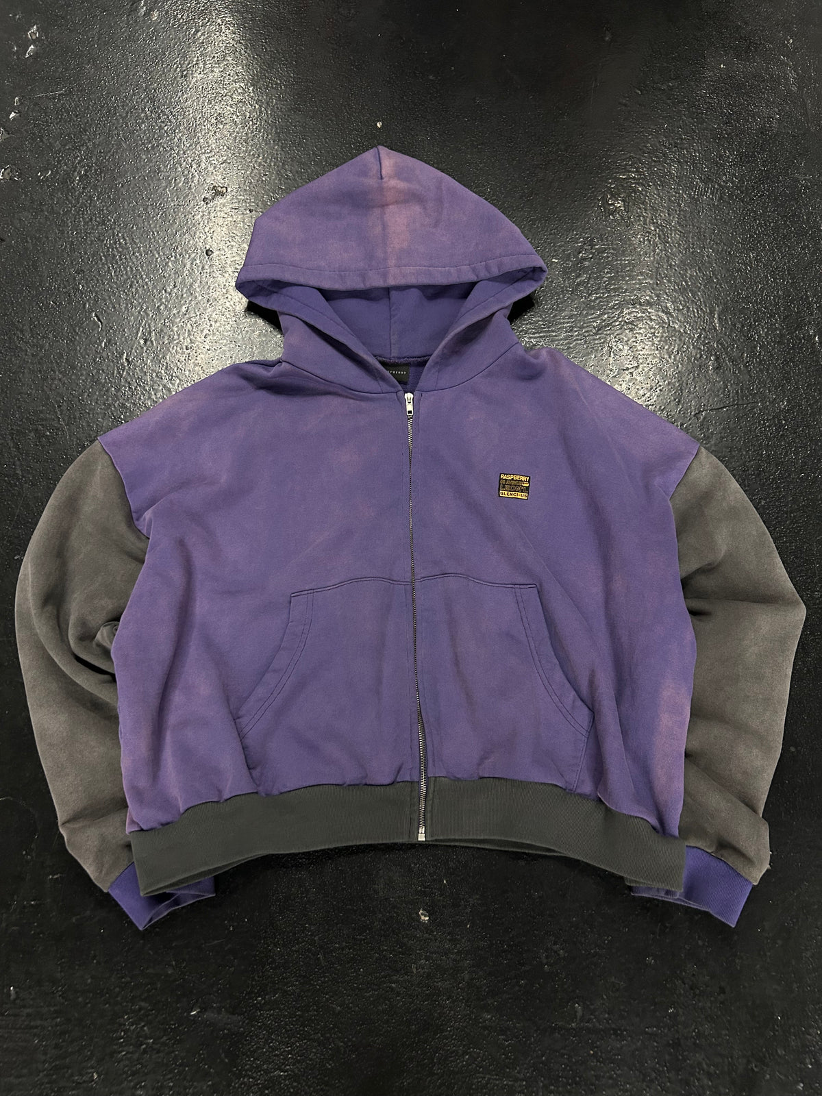 RASPBERRY HILLS SIERRA ZIP UP (PRE-OWNED)