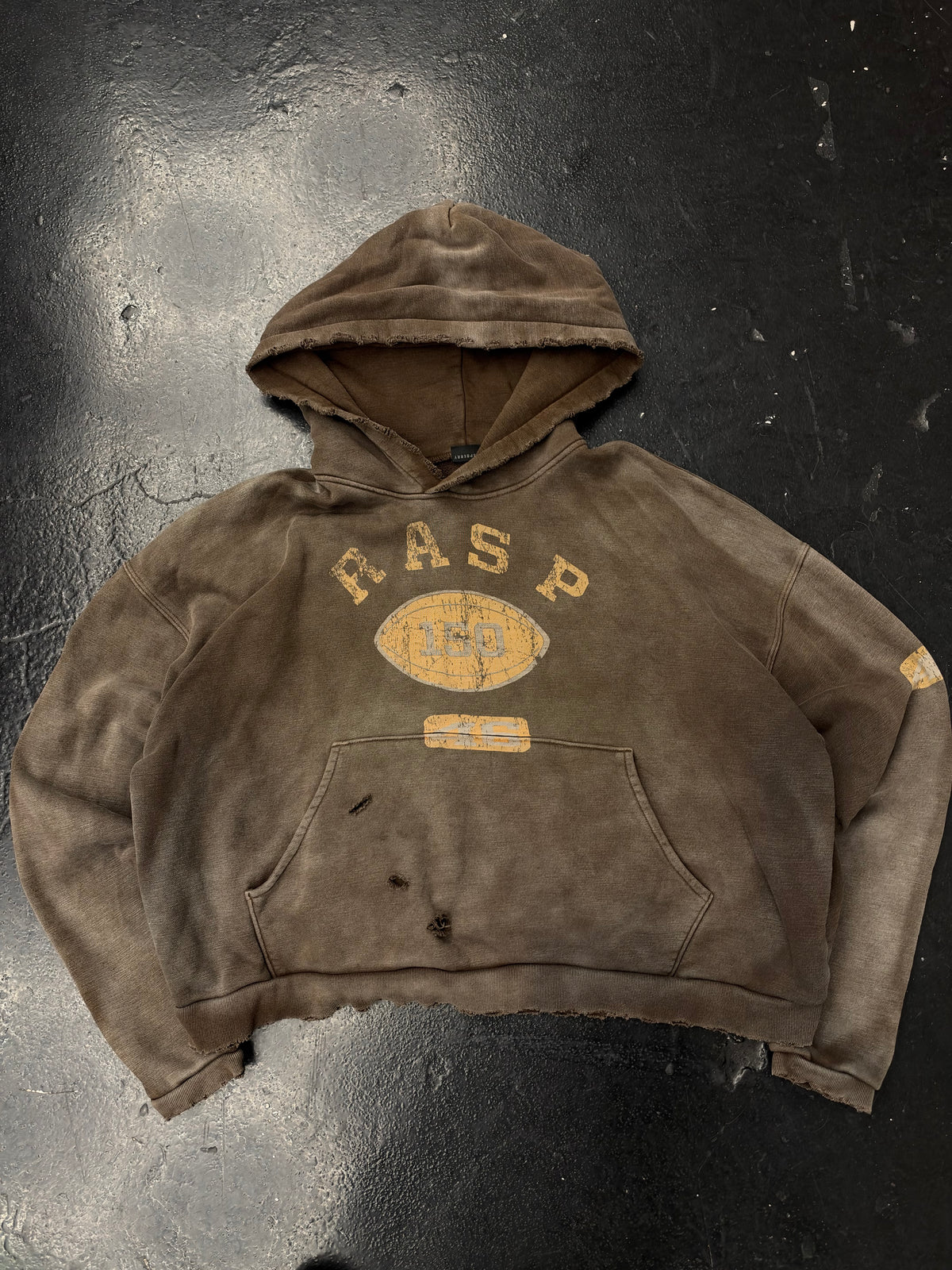 GV GALLERY RASPBERRY HILLS DISTRESSED FOOTBALL HOODIE (PRE-OWNED) (FADED)
