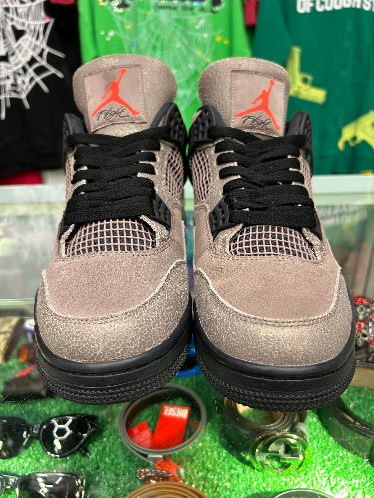JORDAN 4 TAUPE HAZE (PRE-OWNED NO BOX)
