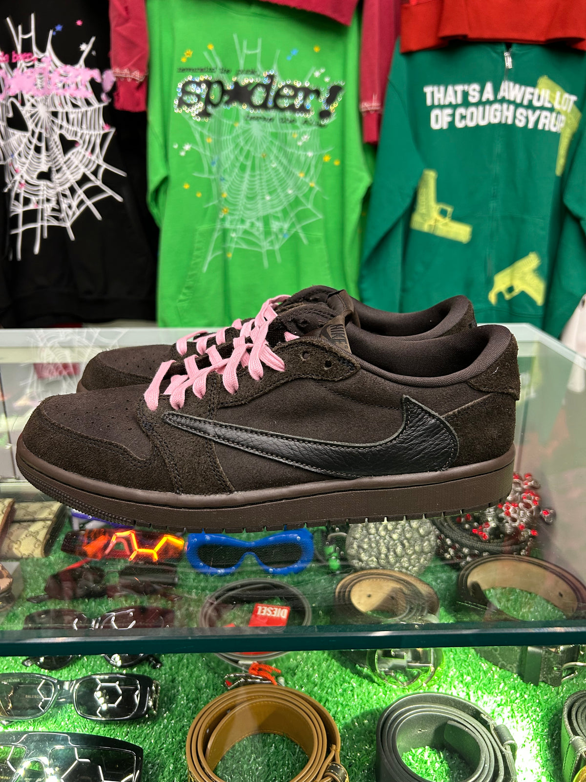 TRAVIS SCOTT JORDAN 1 LOW VELVET BROWN (PRE-OWNED W/ BOX)