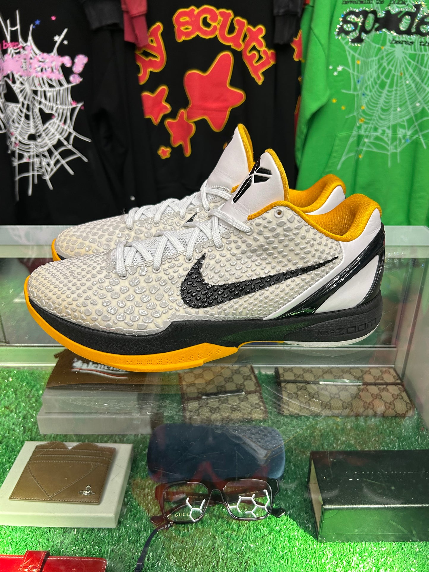 KOBE 6 NIKE ZOOM WHITE DEL SOL (PRE-OWNED W/ BOX)