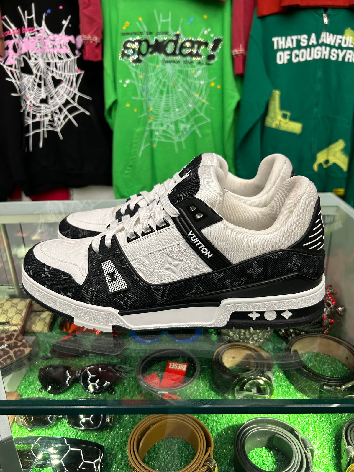 LOUIS VUITTON LV TRAINER WHITE BLACK (PRE-OWNED W/ BOX) (LV 12 FITS LIKE A 13-14)