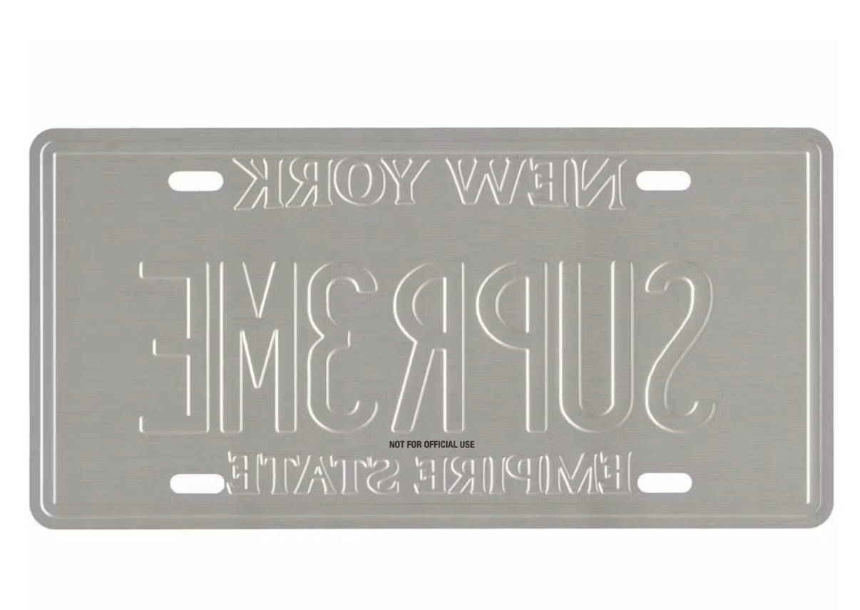 SUPREME LICENSE PLATE (BRAND NEW)