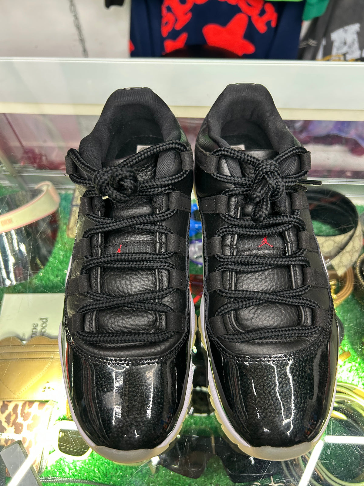 JORDAN 11 72-10 (PRE-OWNED W/ BOX)