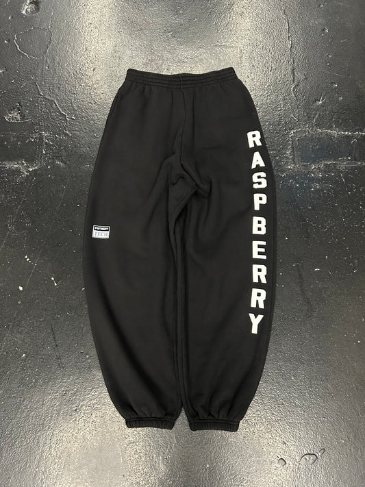 RASPBERRY HILLS BLACK CUFFED SWEATPANTS (VNDS)