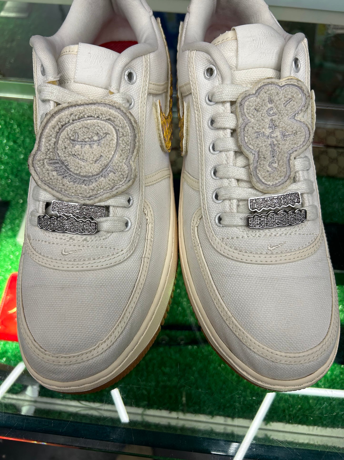 TRAVIS SCOTT NIKE AIRFORCE 1 “SAIL GUM” (PRE-OWNED W/ BOX)