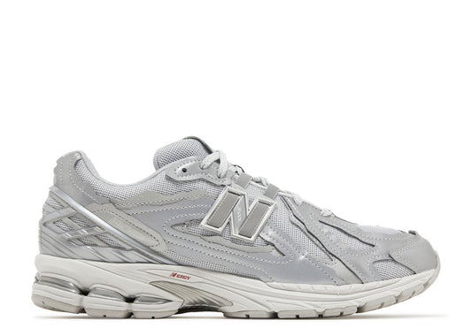 NEW BALANCE 1906 PROTECTION PACK SILVER METALLIC (BRAND NEW)