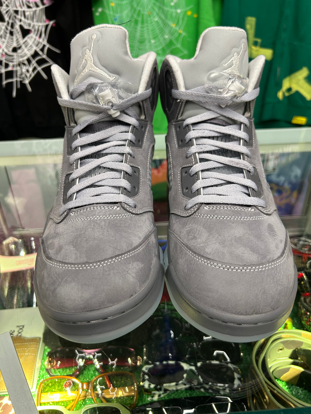 JORDAN 5 WOLF GREY (PRE-OWNED W/ BOX)