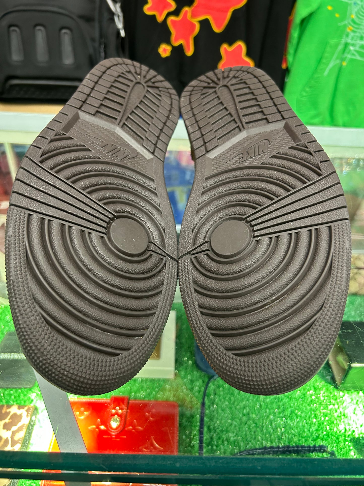 JORDAN 1 X TRAVIS SCOTT MOCHA (PRE-OWNED / WITH BOX)