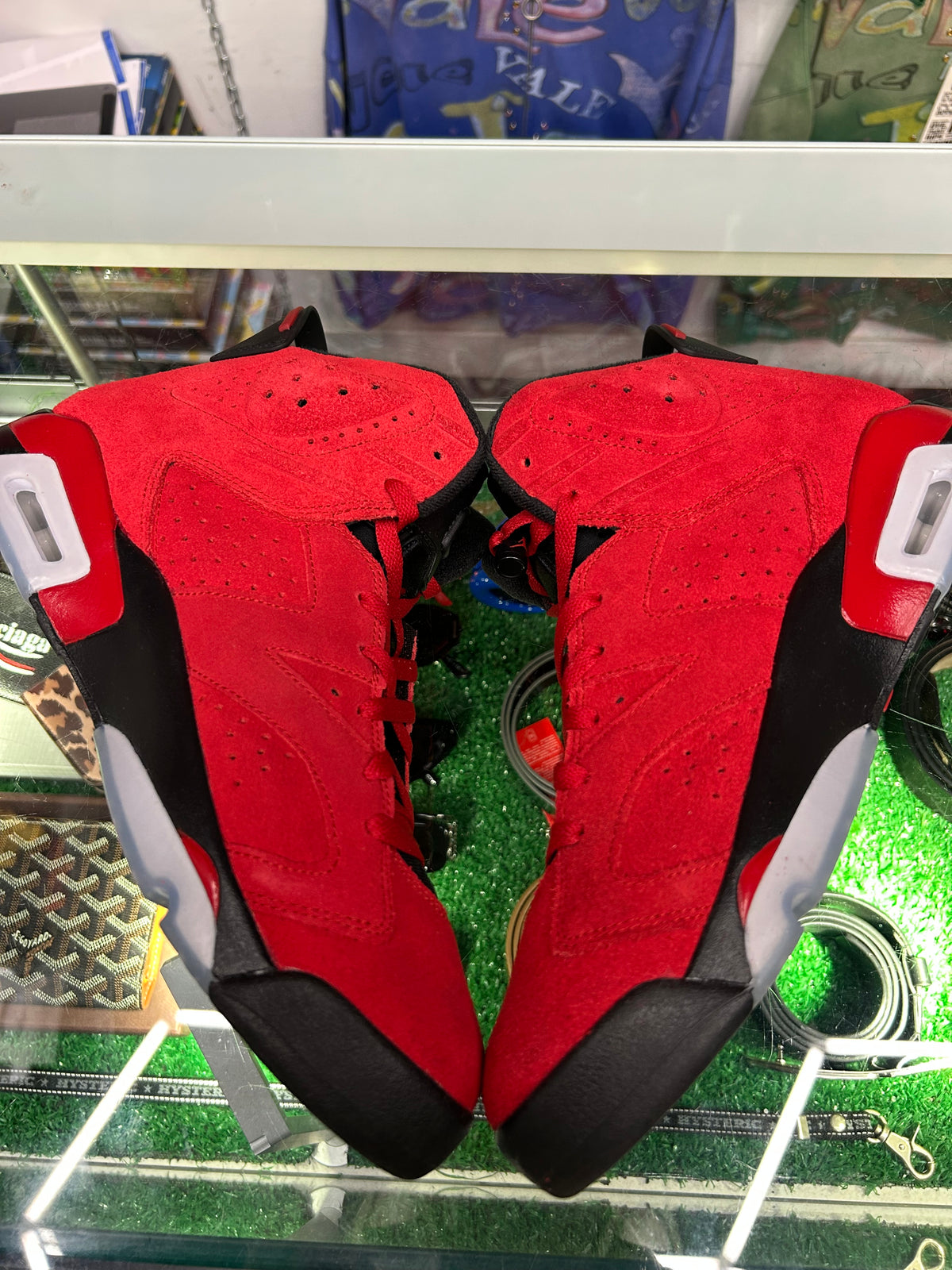 JORDAN 6 TORO BRAVO (PRE-OWNED W/ BOX)