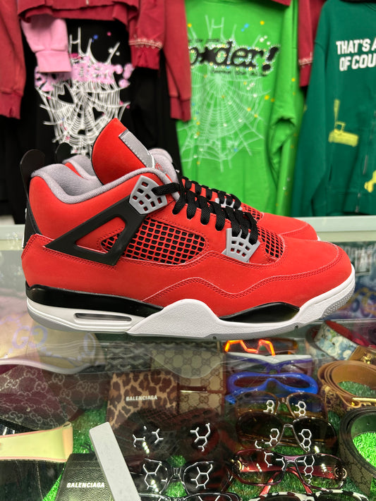 JORDAN 4 TORO (PRE-OWNED W/ BOX)